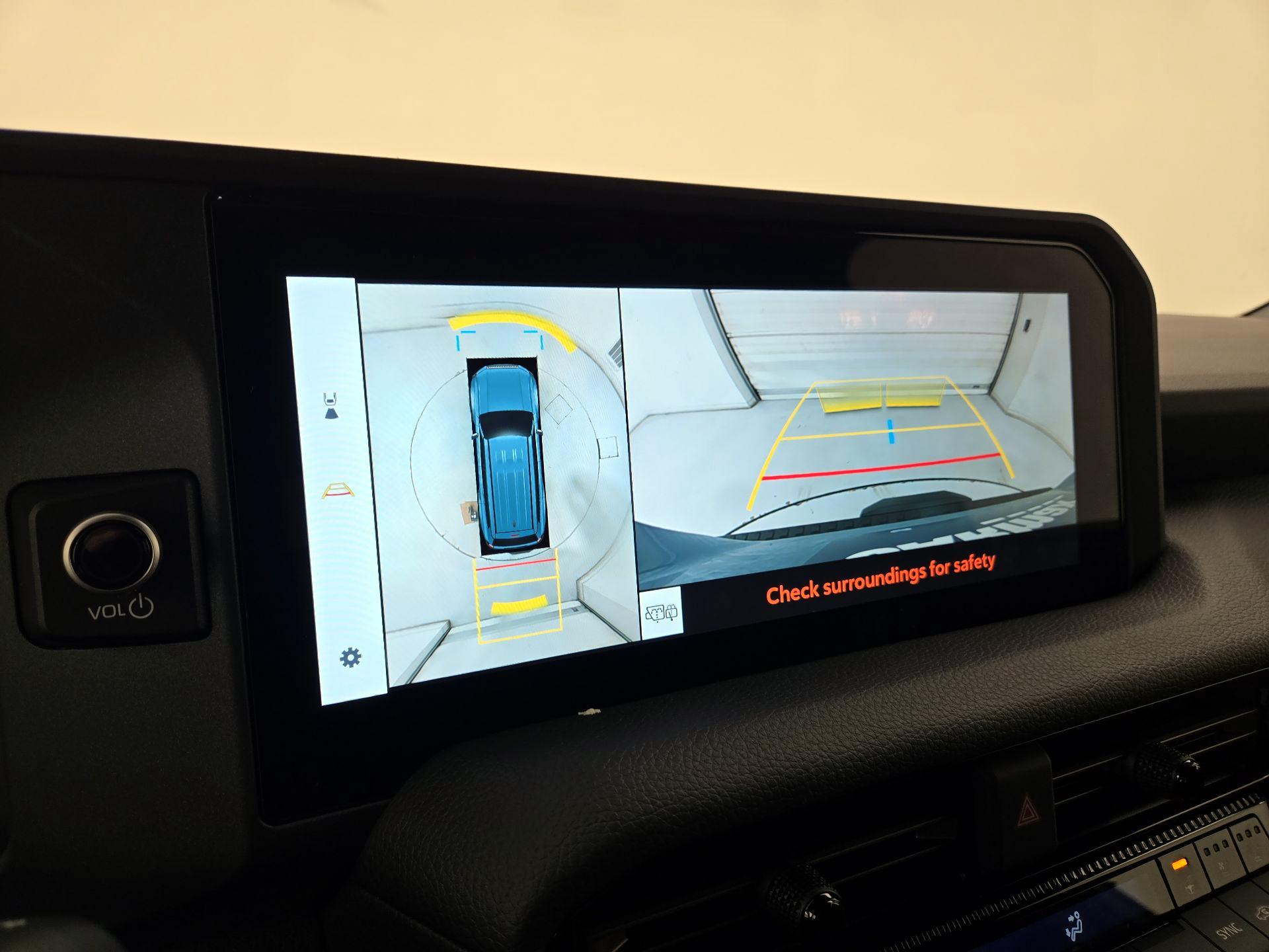 Thumbnail: 2025 Toyota Land Cruiser - 14