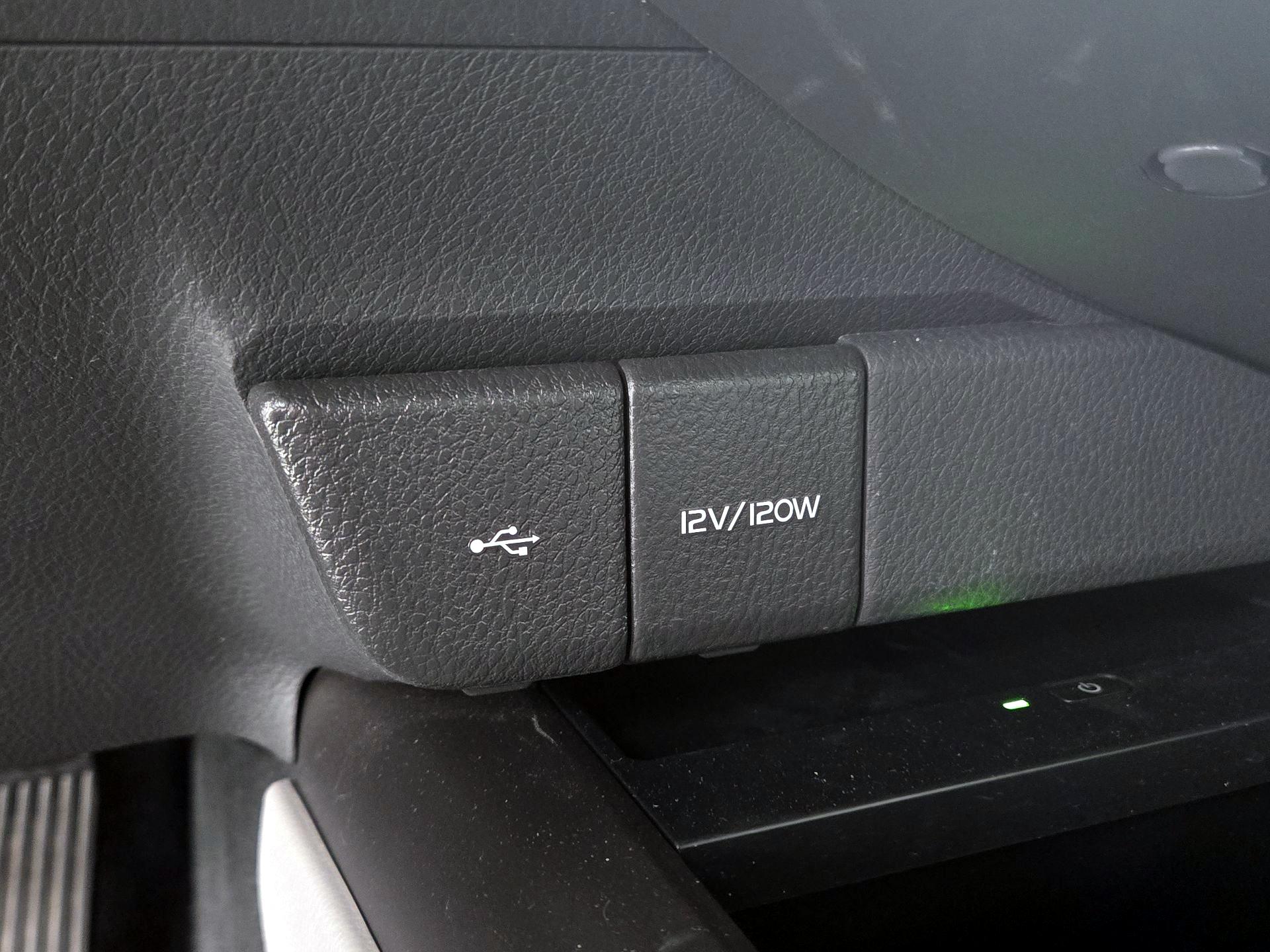 Thumbnail: 2022 Toyota Camry - 18