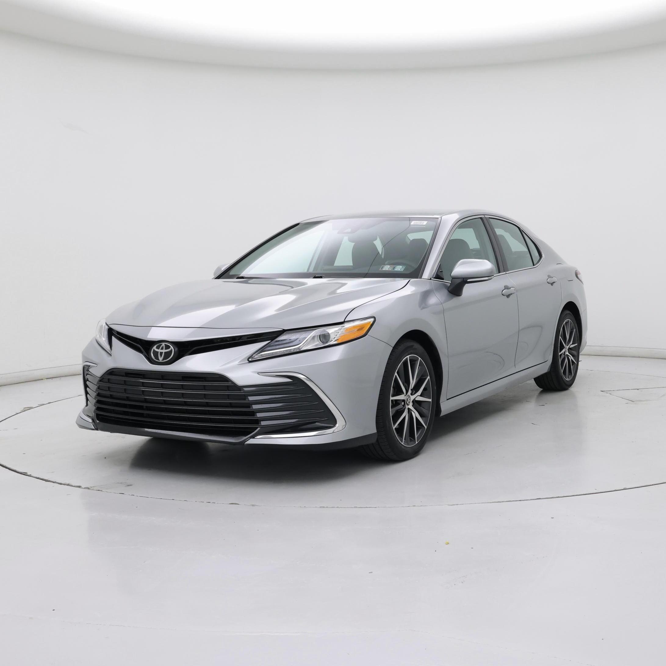 Thumbnail: 2022 Toyota Camry - 4
