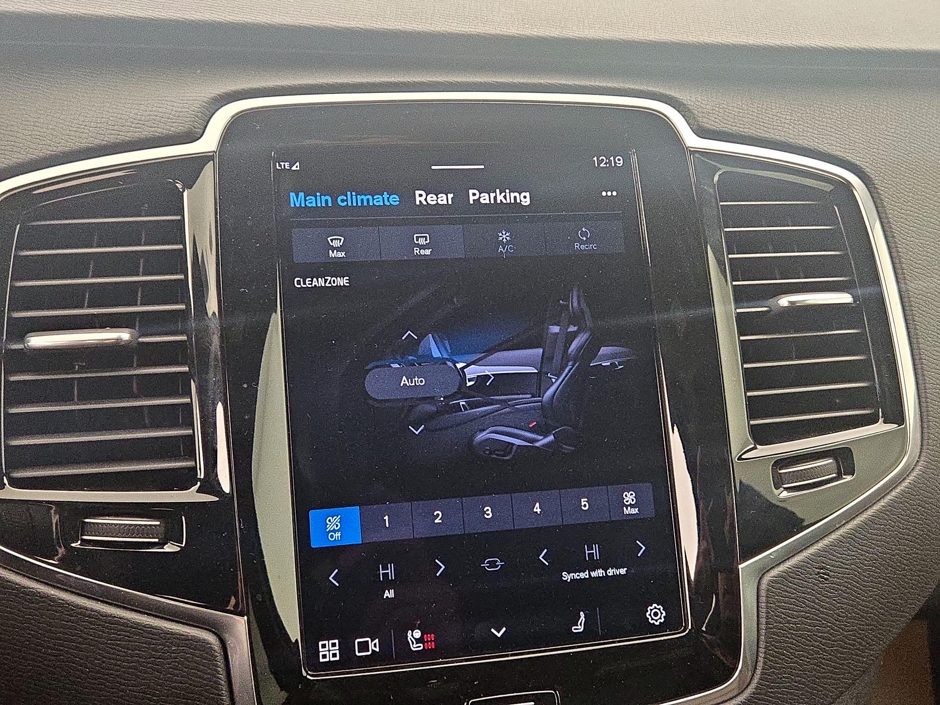 Thumbnail: 2023 Volvo XC90 - 16