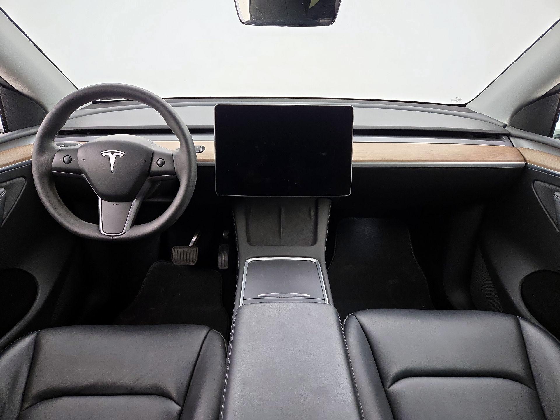 Thumbnail: 2023 Tesla Model Y - 9