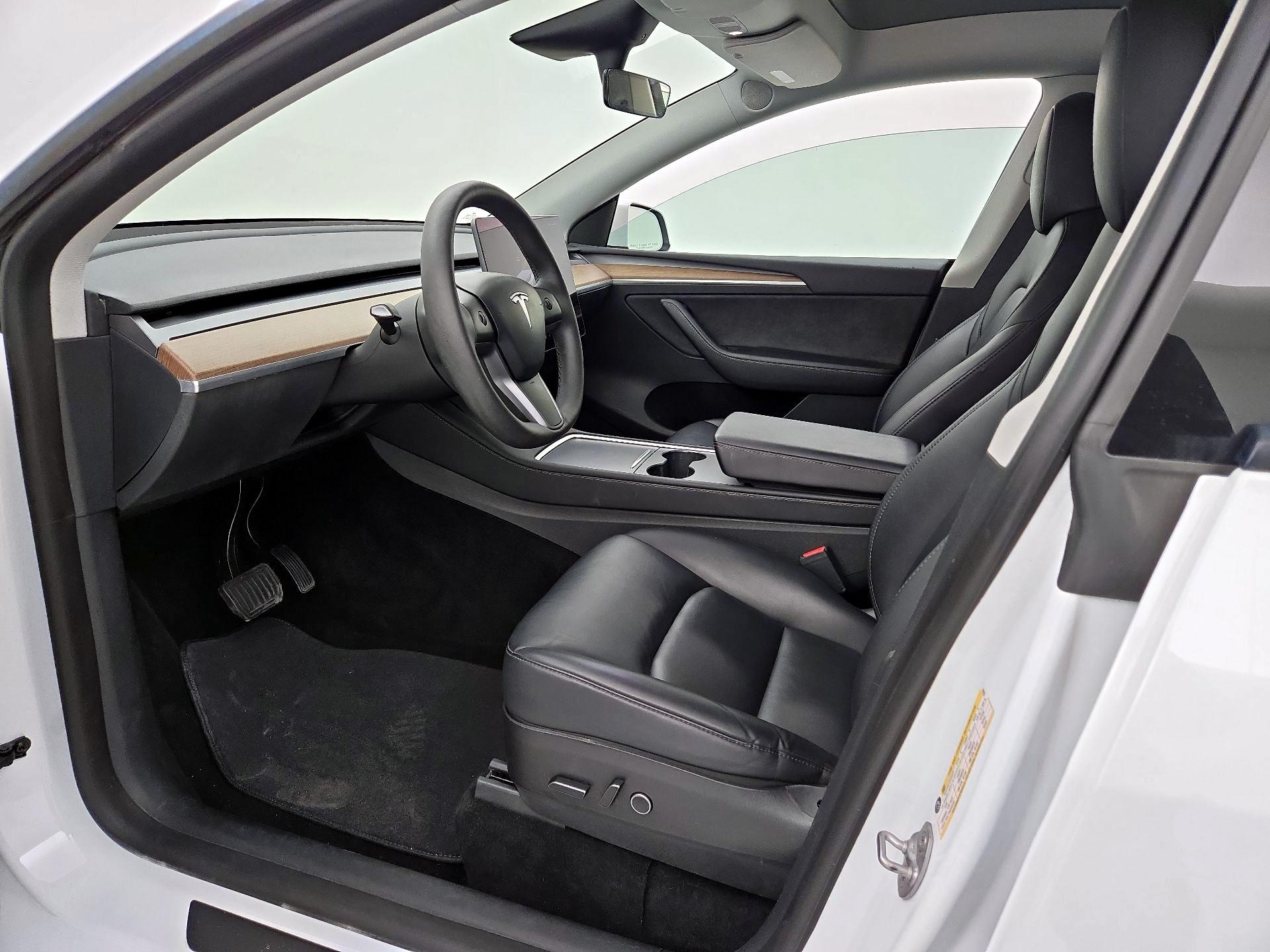 Thumbnail: 2023 Tesla Model Y - 11