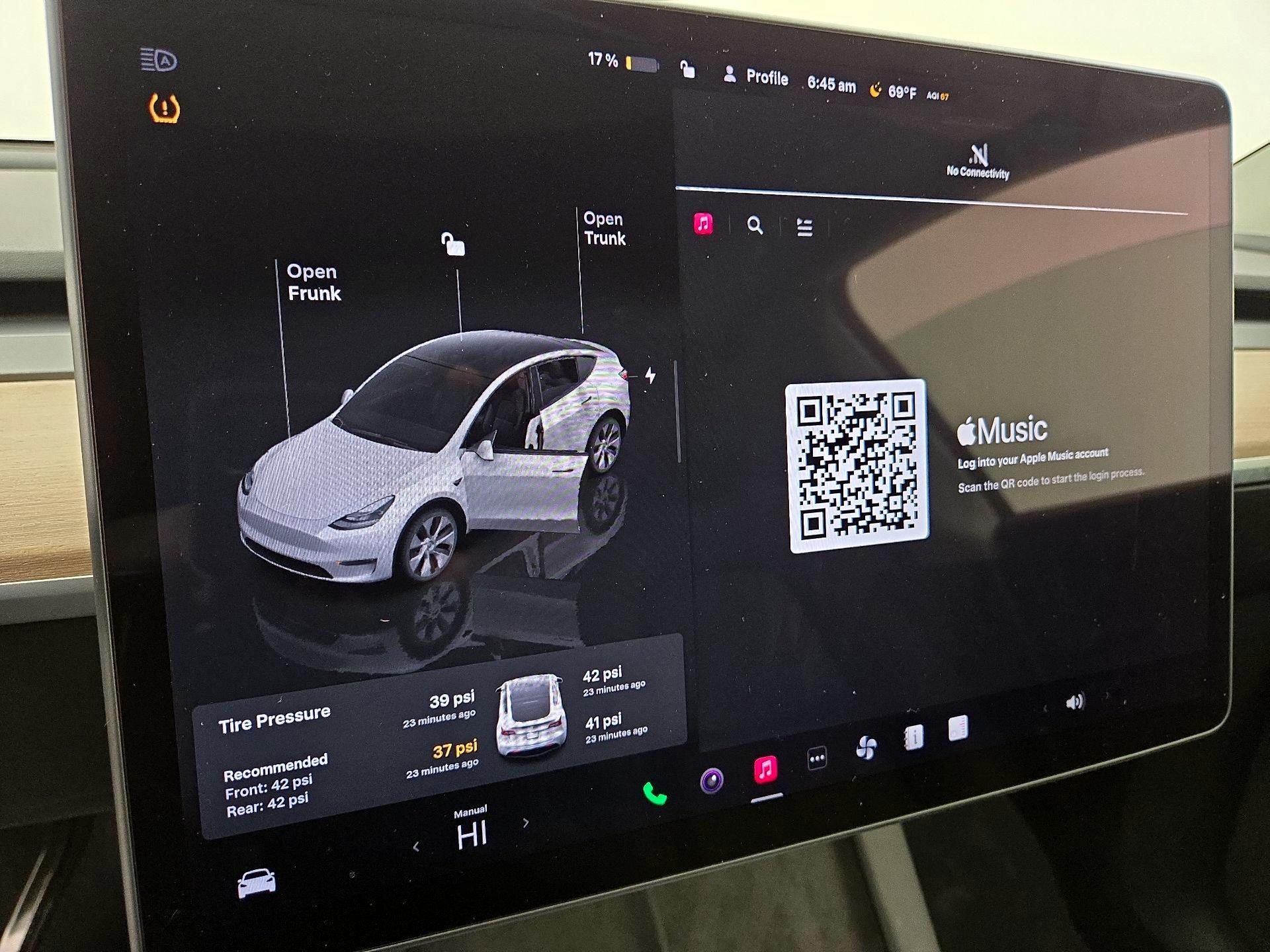 Thumbnail: 2023 Tesla Model Y - 15