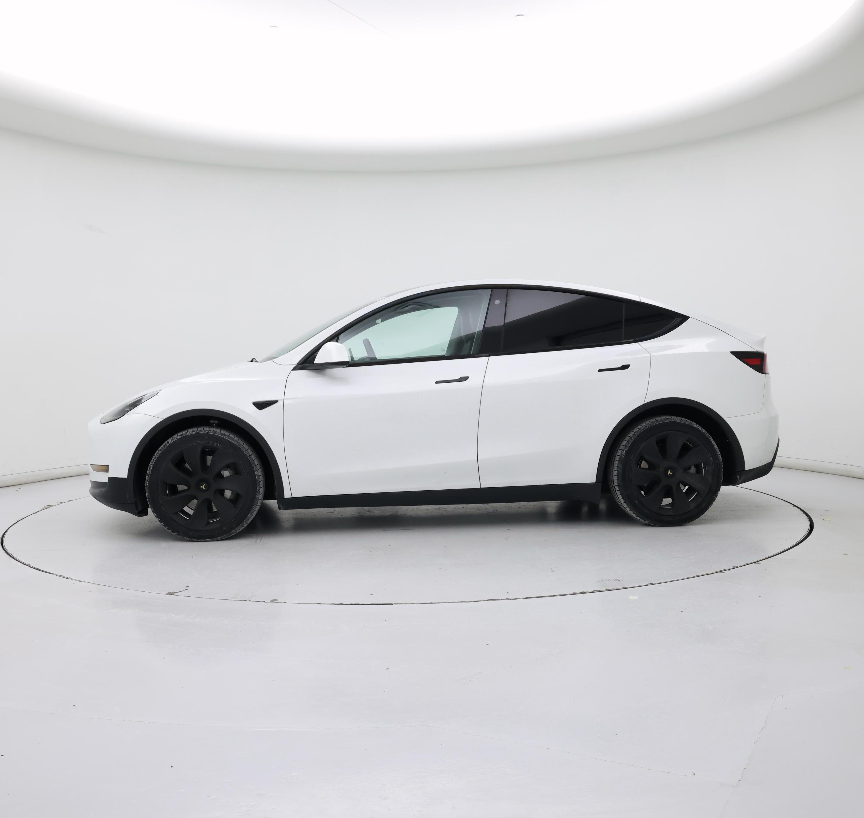 Thumbnail: 2023 Tesla Model Y - 3