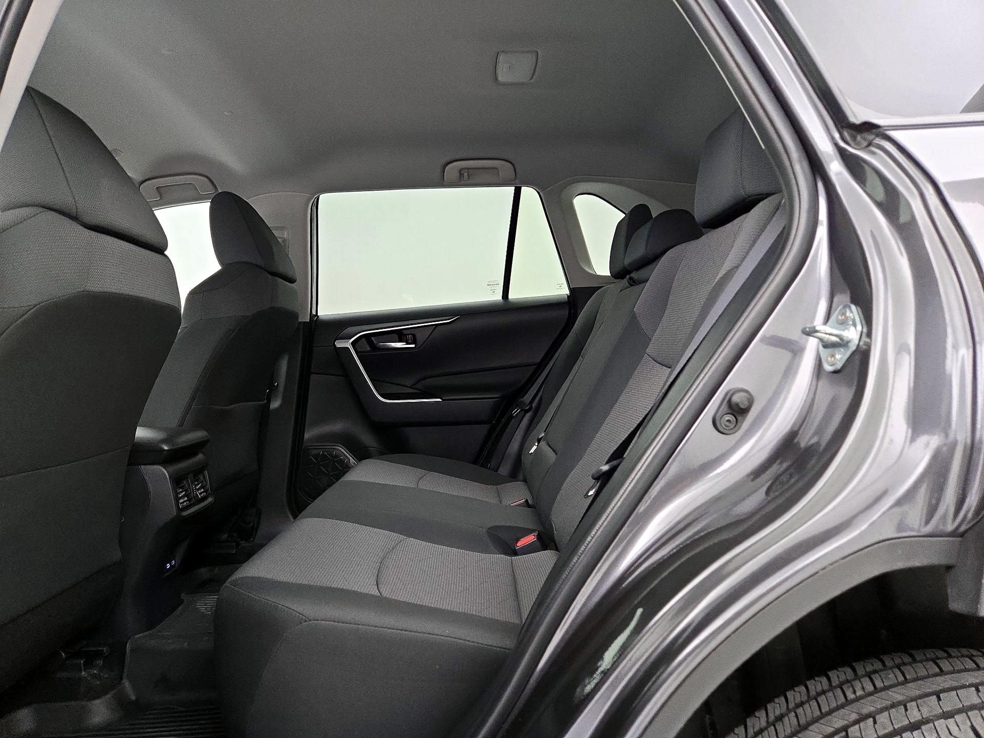 Thumbnail: 2025 Toyota RAV4 - 18