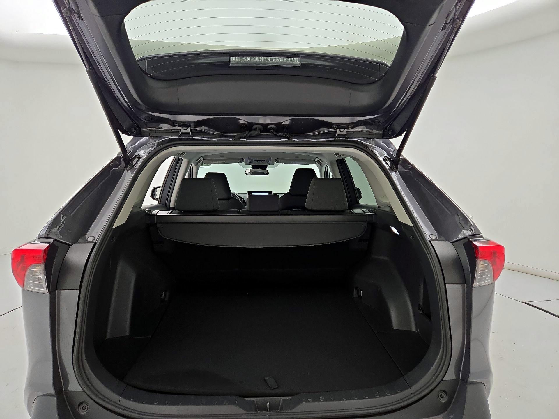 Thumbnail: 2025 Toyota RAV4 - 19