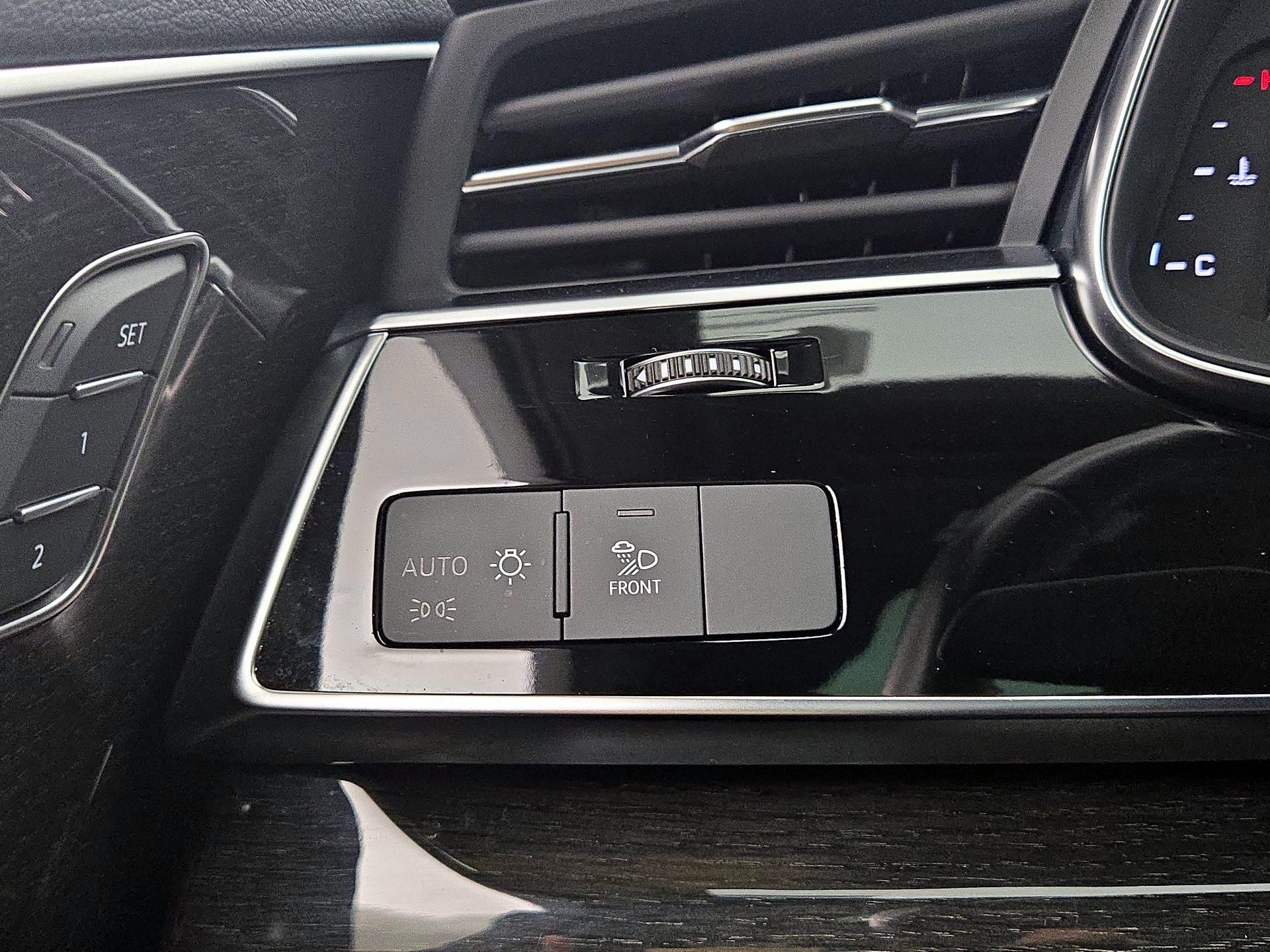 Thumbnail: 2023 Audi Q7 - 13