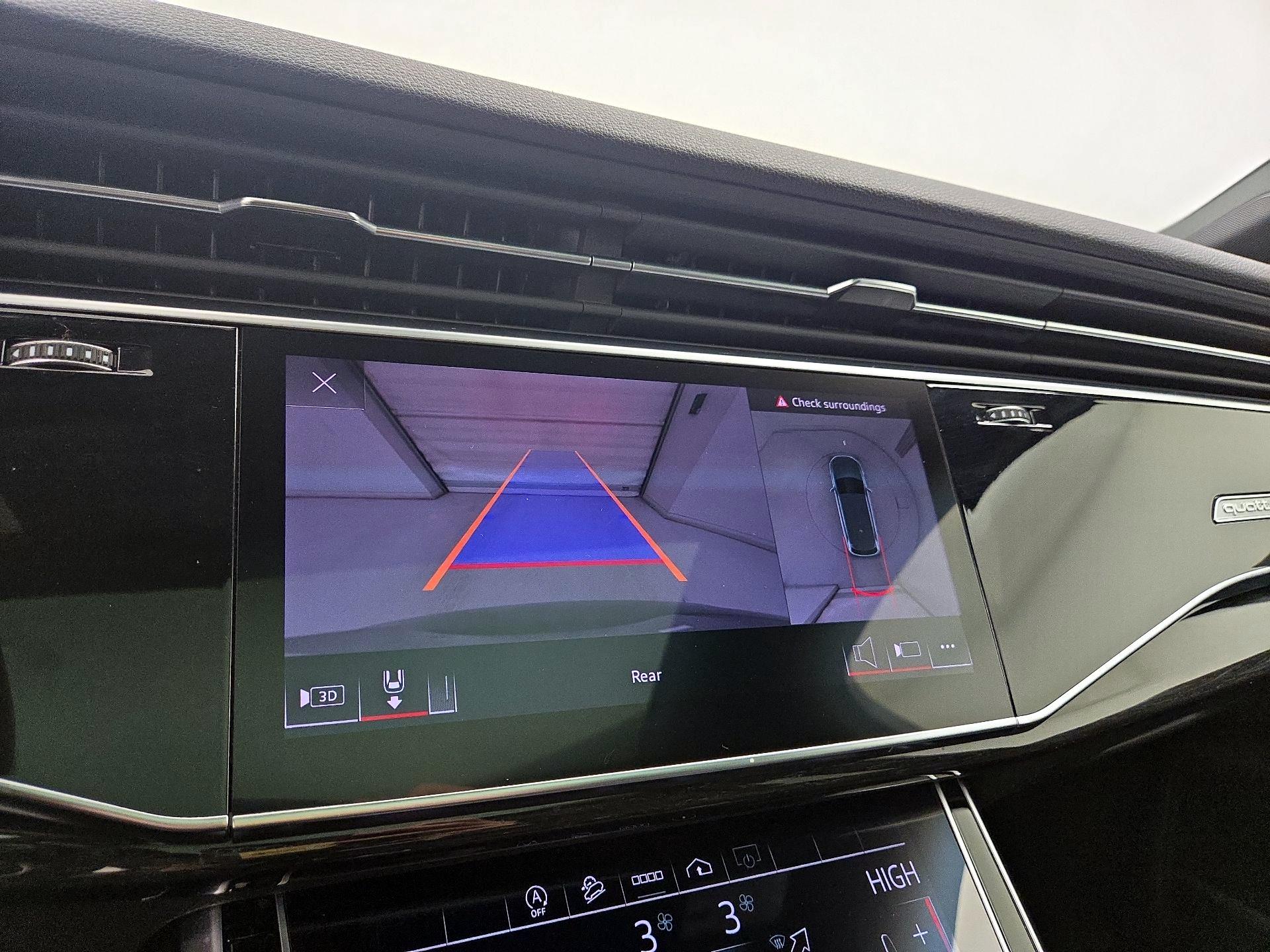 Thumbnail: 2023 Audi Q7 - 15