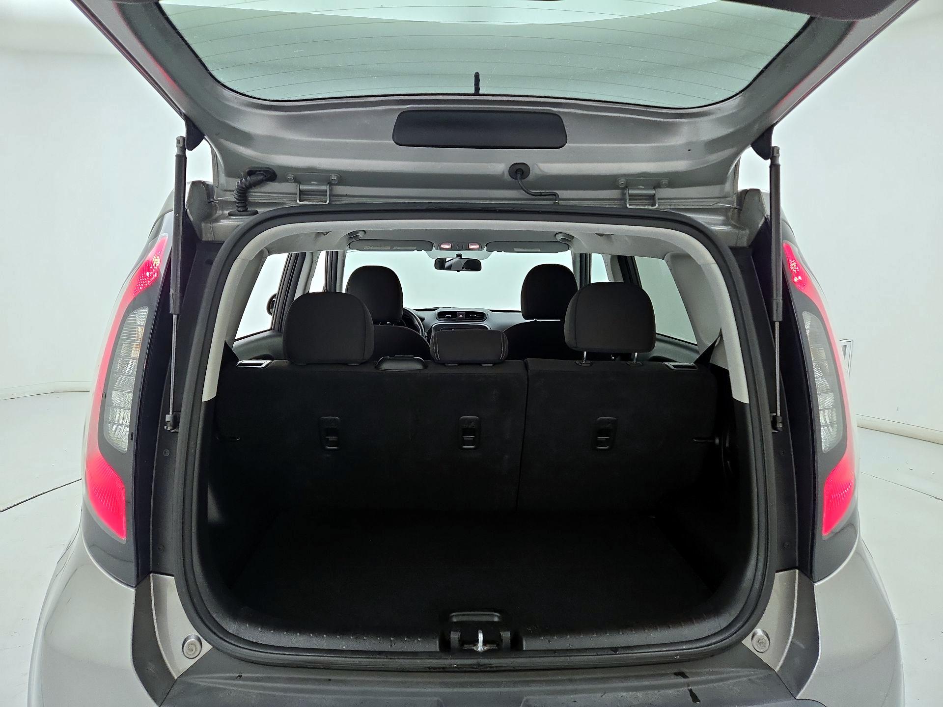 Thumbnail: 2016 Kia Soul - 19