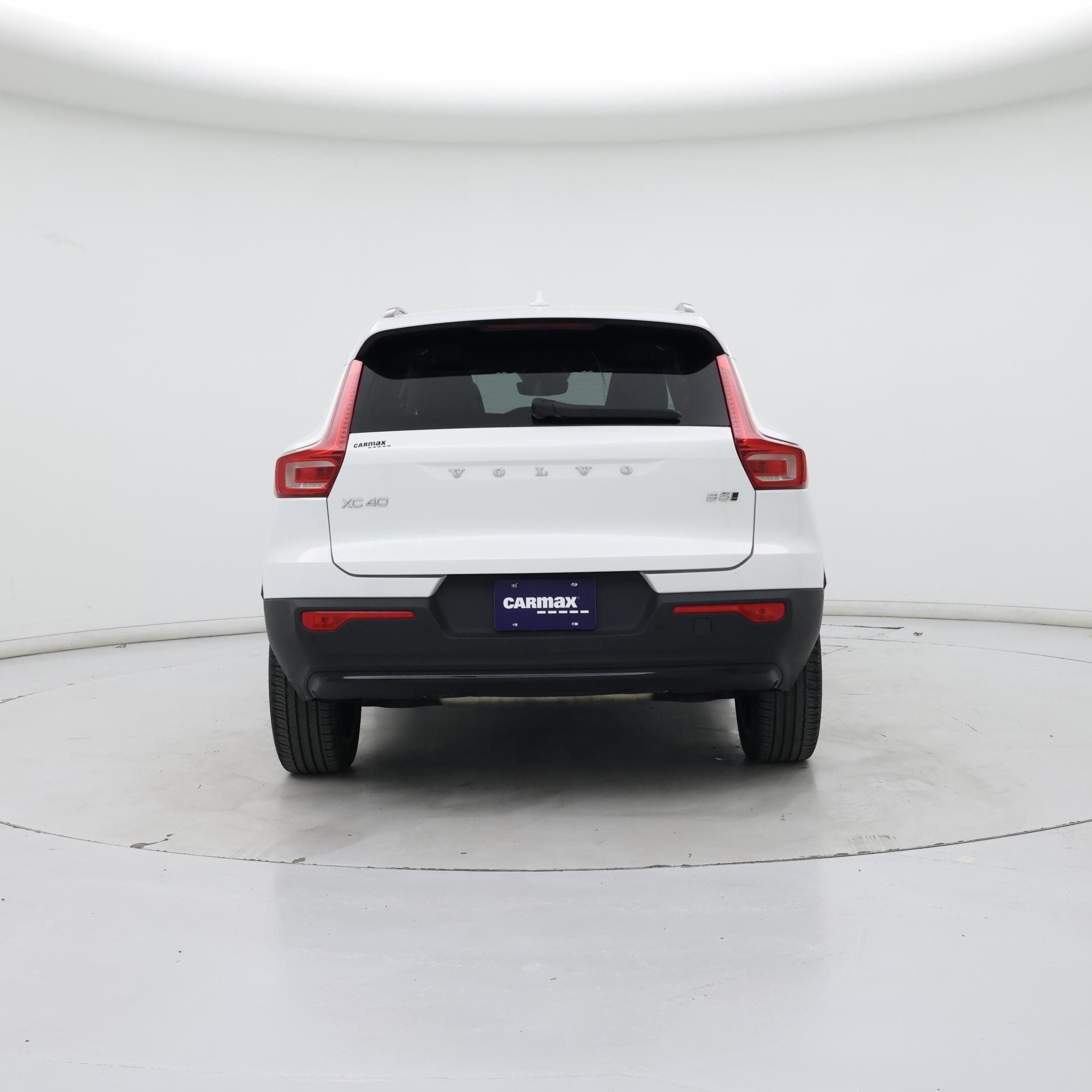 Thumbnail: 2023 Volvo XC40 - 6
