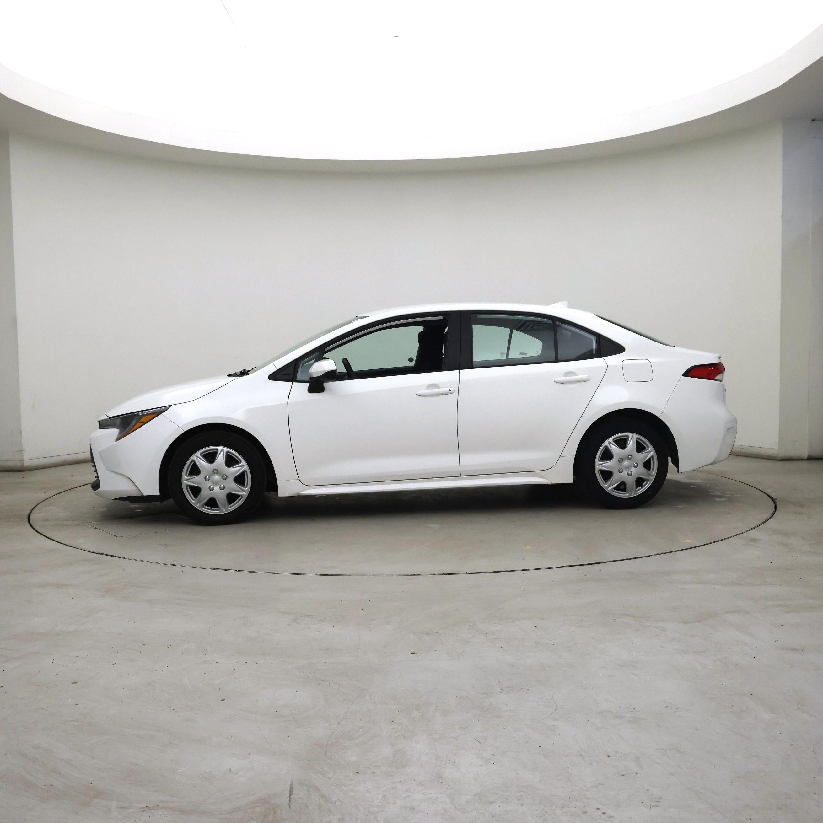 Thumbnail: 2024 Toyota Corolla - 3