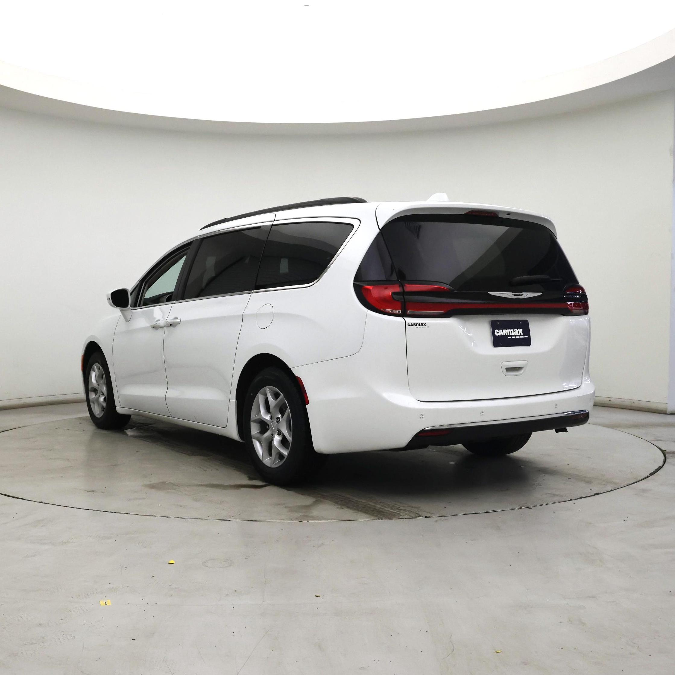 Thumbnail: 2022 Chrysler Pacifica - 2