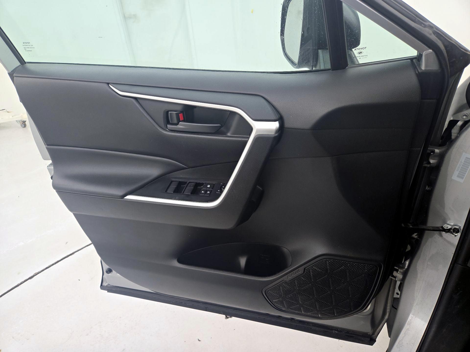 Thumbnail: 2024 Toyota RAV4 - 12