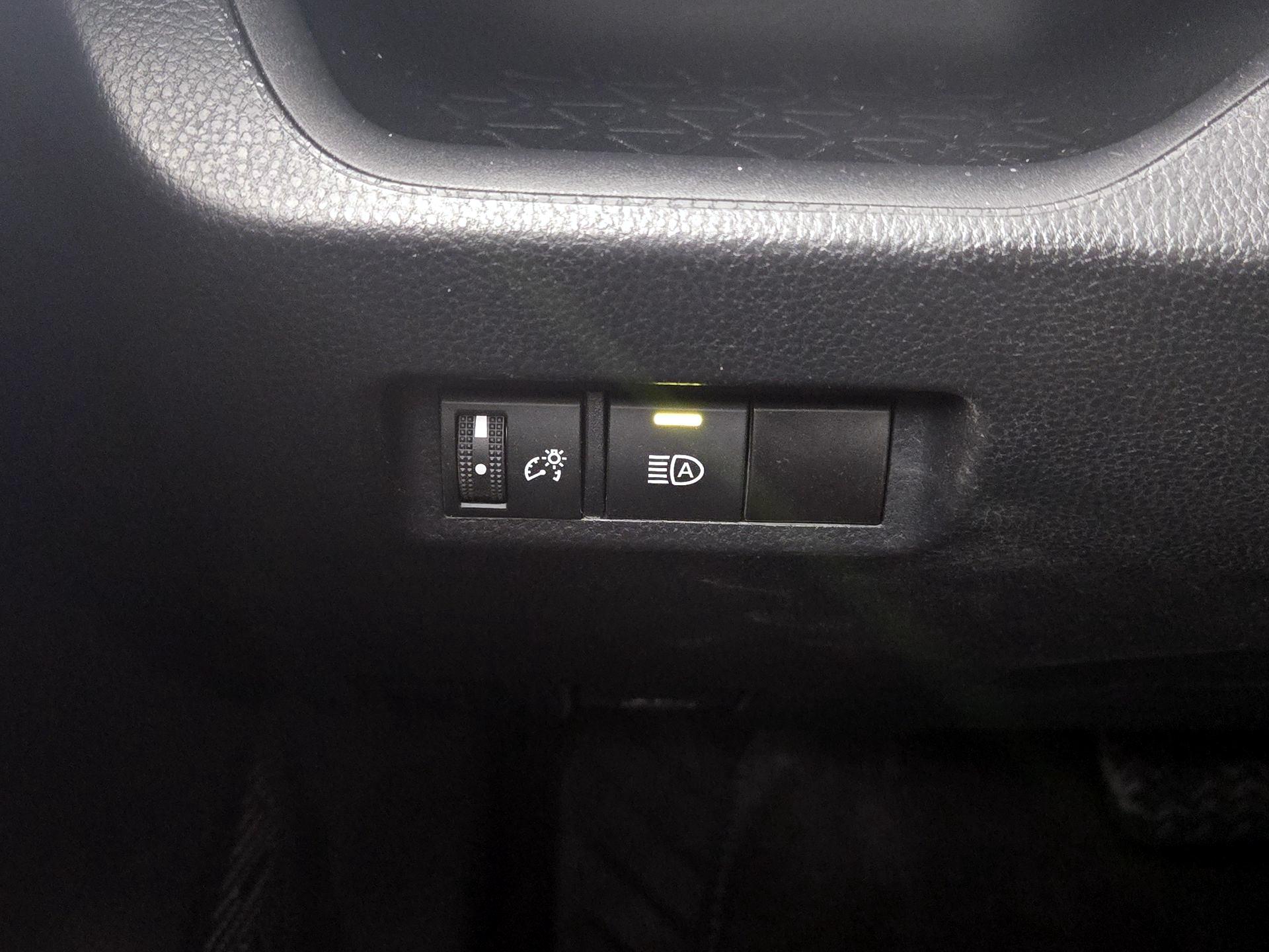 Thumbnail: 2024 Toyota RAV4 - 13