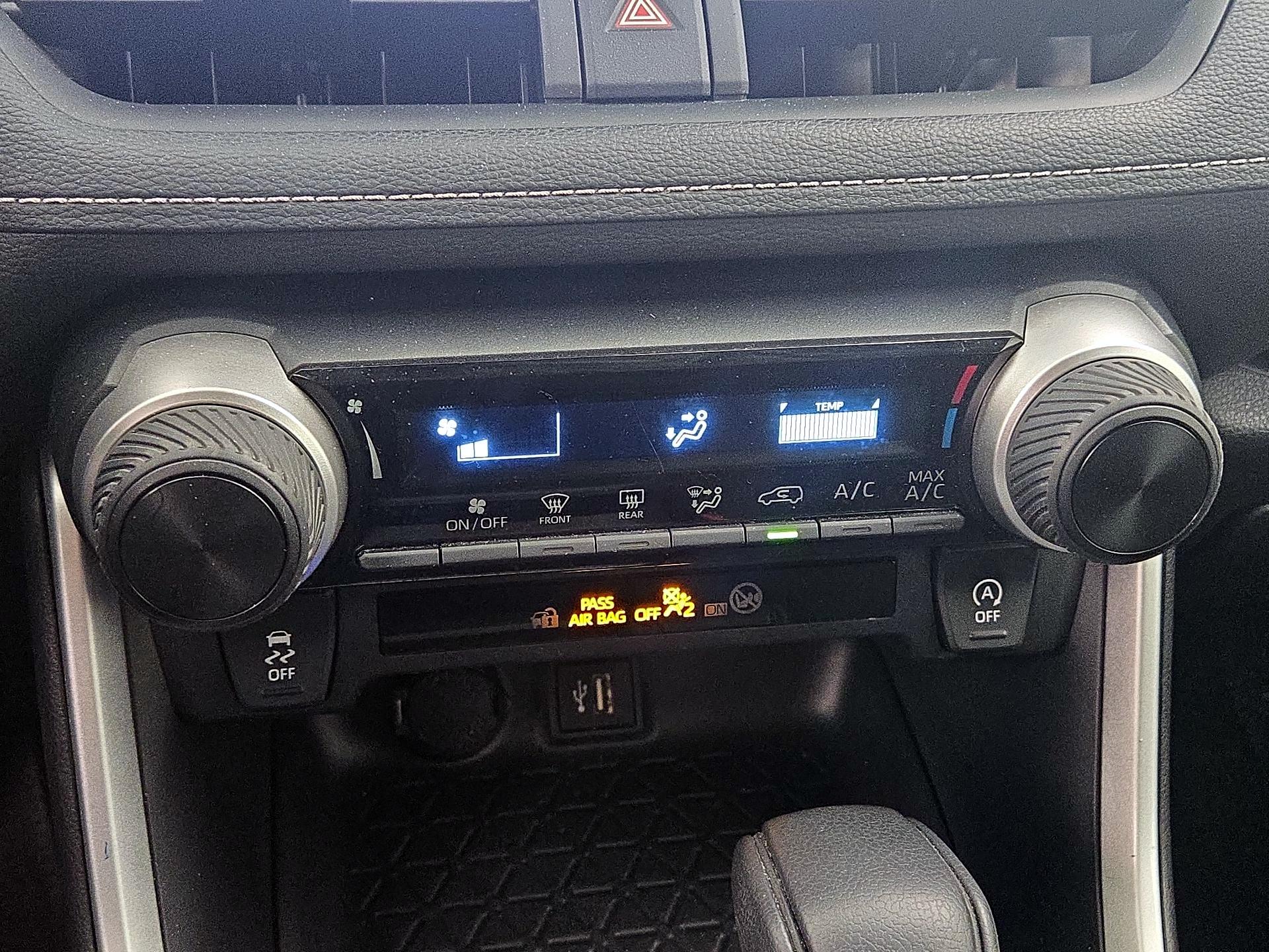 Thumbnail: 2024 Toyota RAV4 - 16