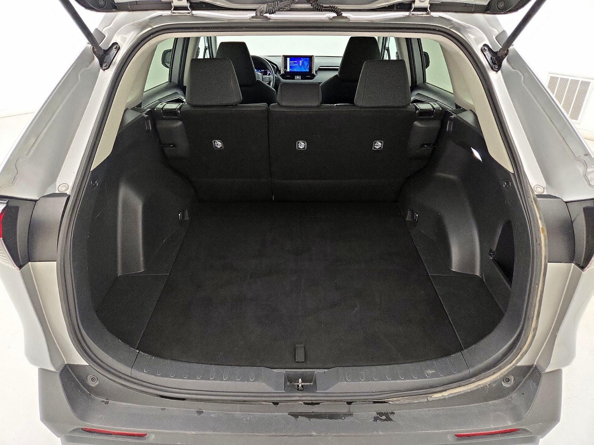 Thumbnail: 2024 Toyota RAV4 - 20