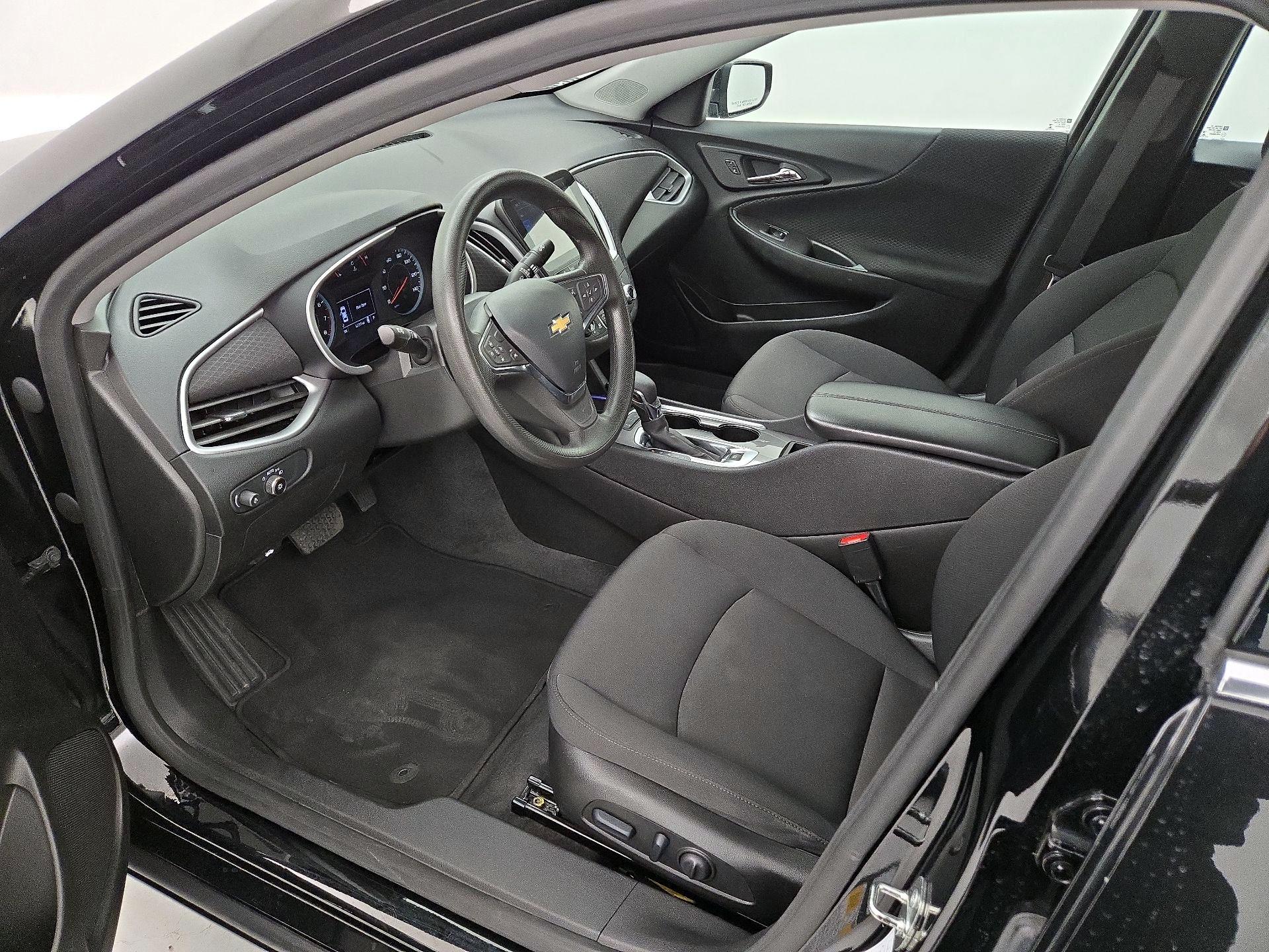 Thumbnail: 2024 Chevrolet Malibu - 11