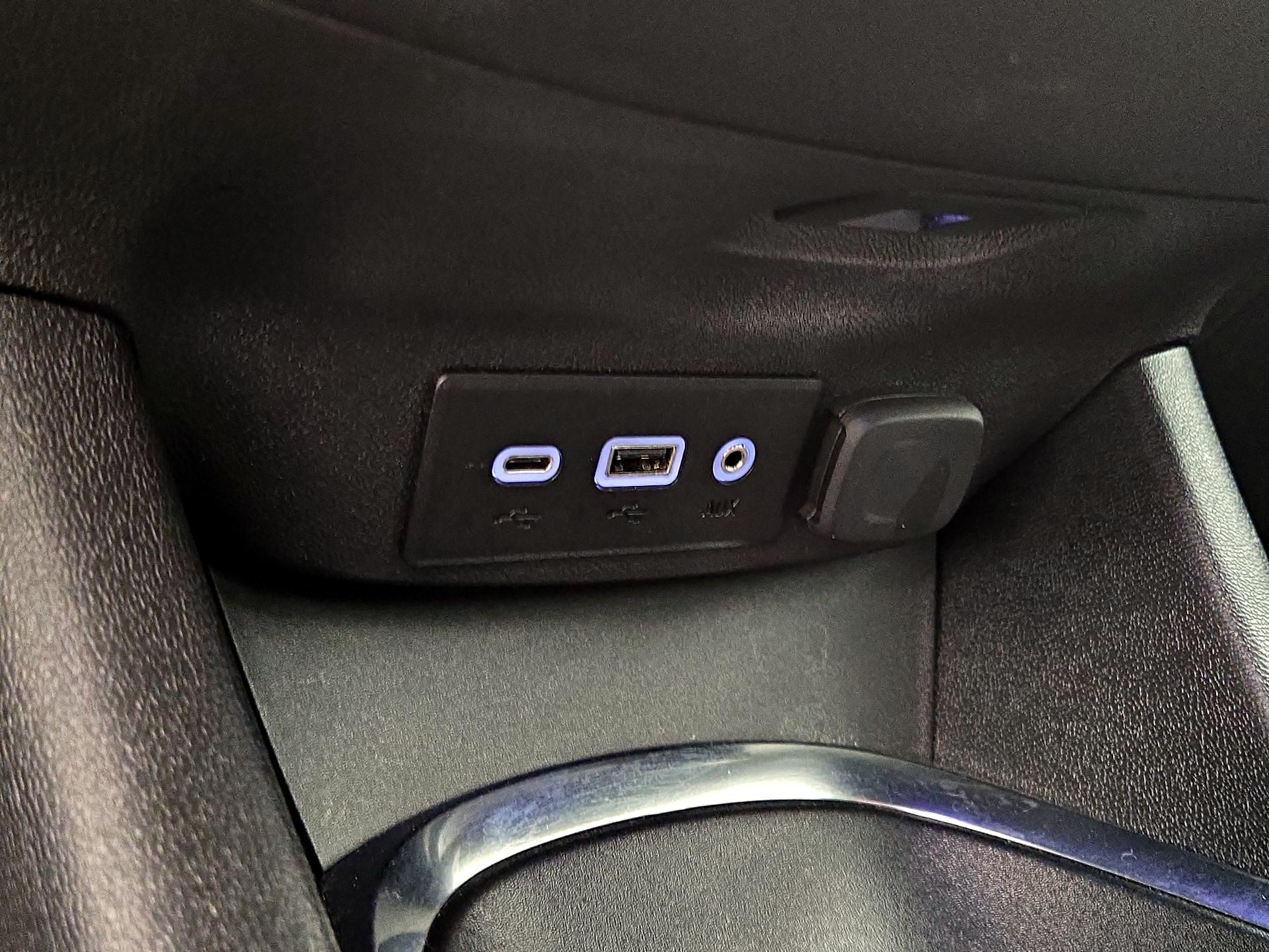 Thumbnail: 2024 Chevrolet Malibu - 18