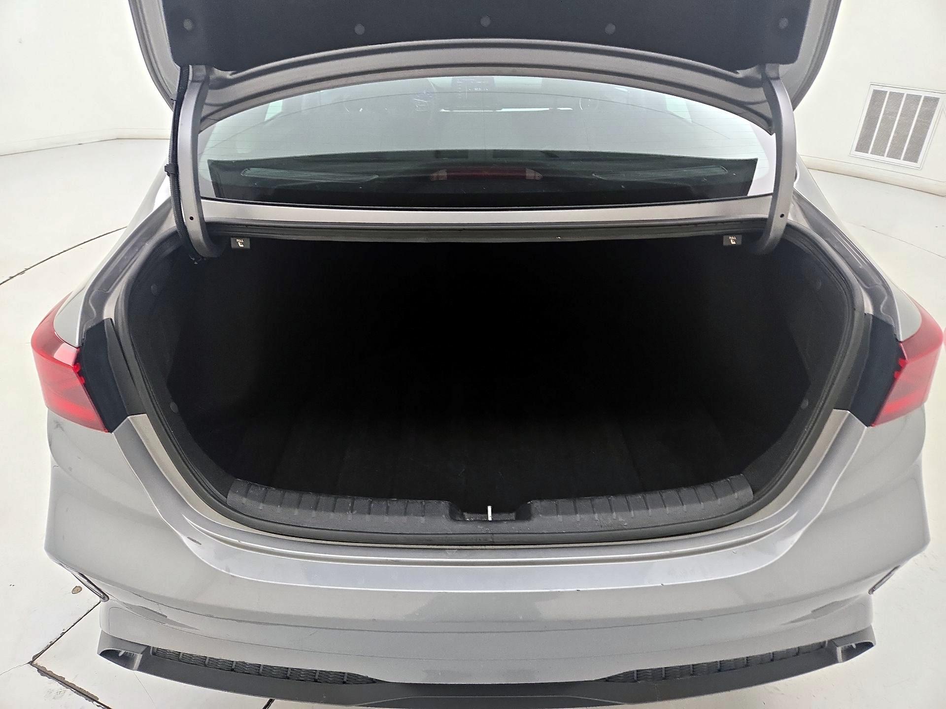 Thumbnail: 2024 Kia Forte - 20