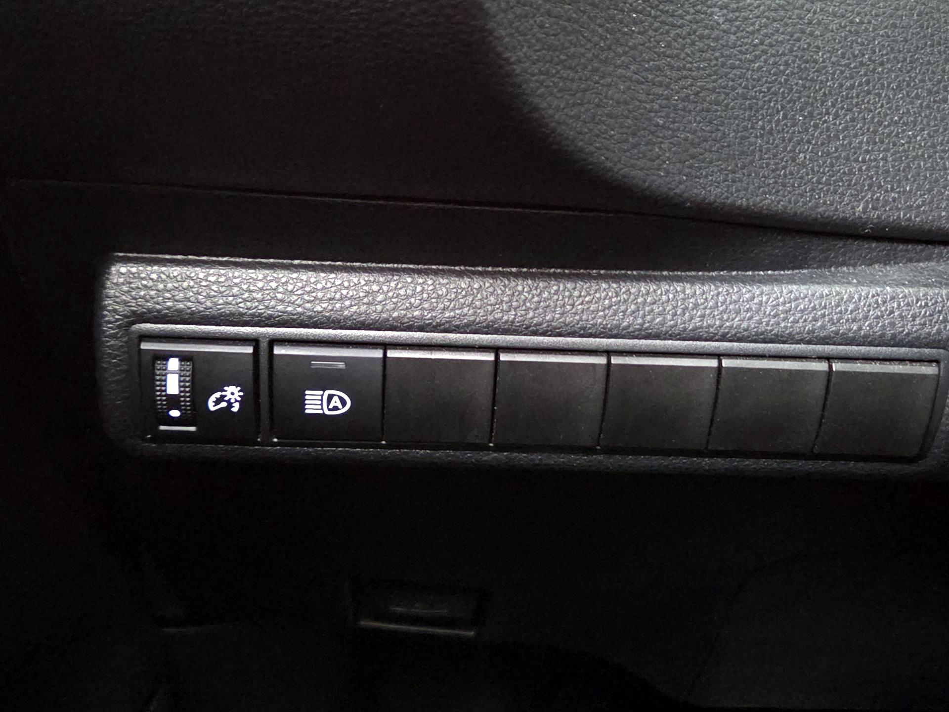 Thumbnail: 2024 Toyota Corolla - 13