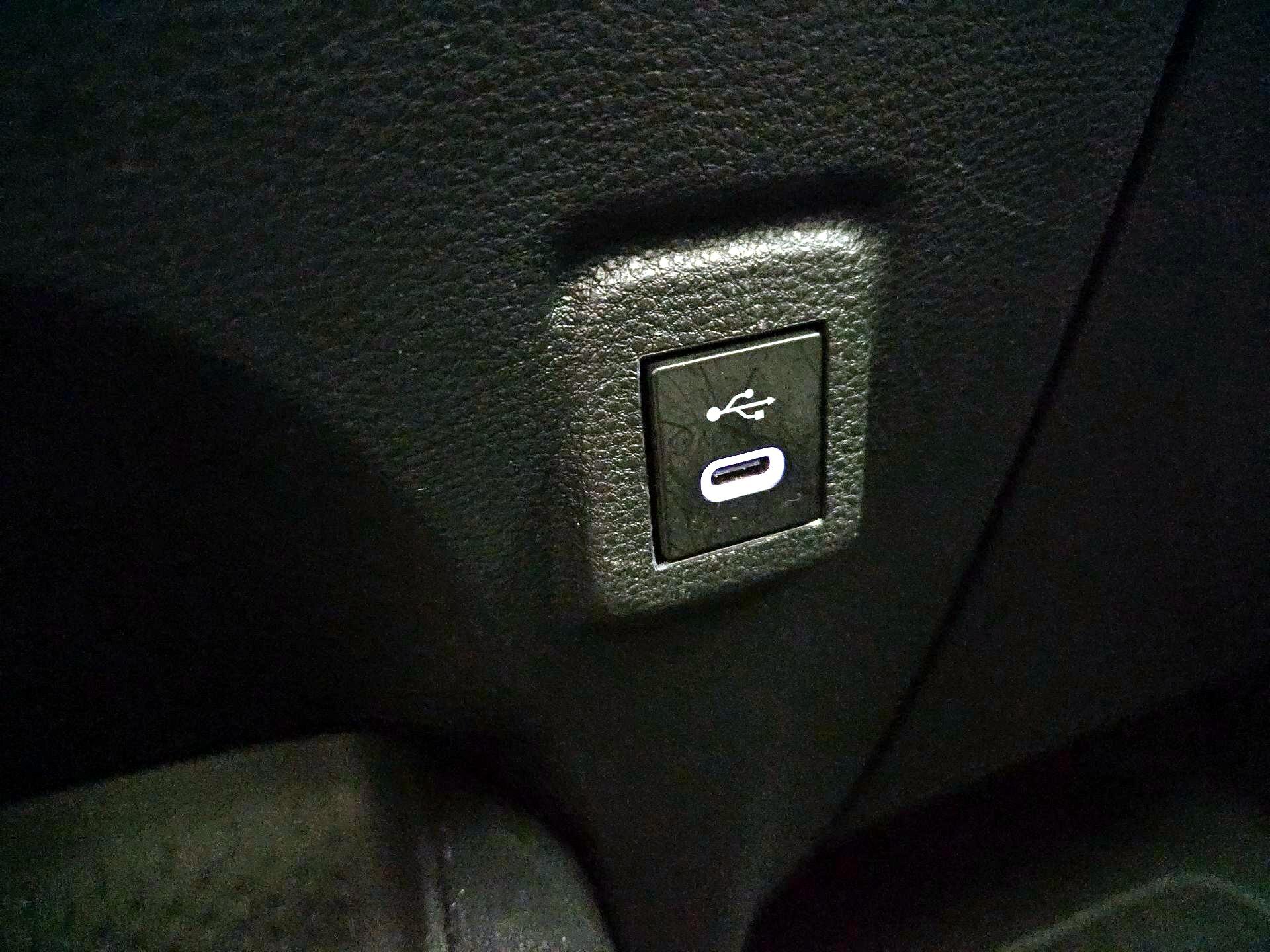 Thumbnail: 2024 Toyota Corolla - 18