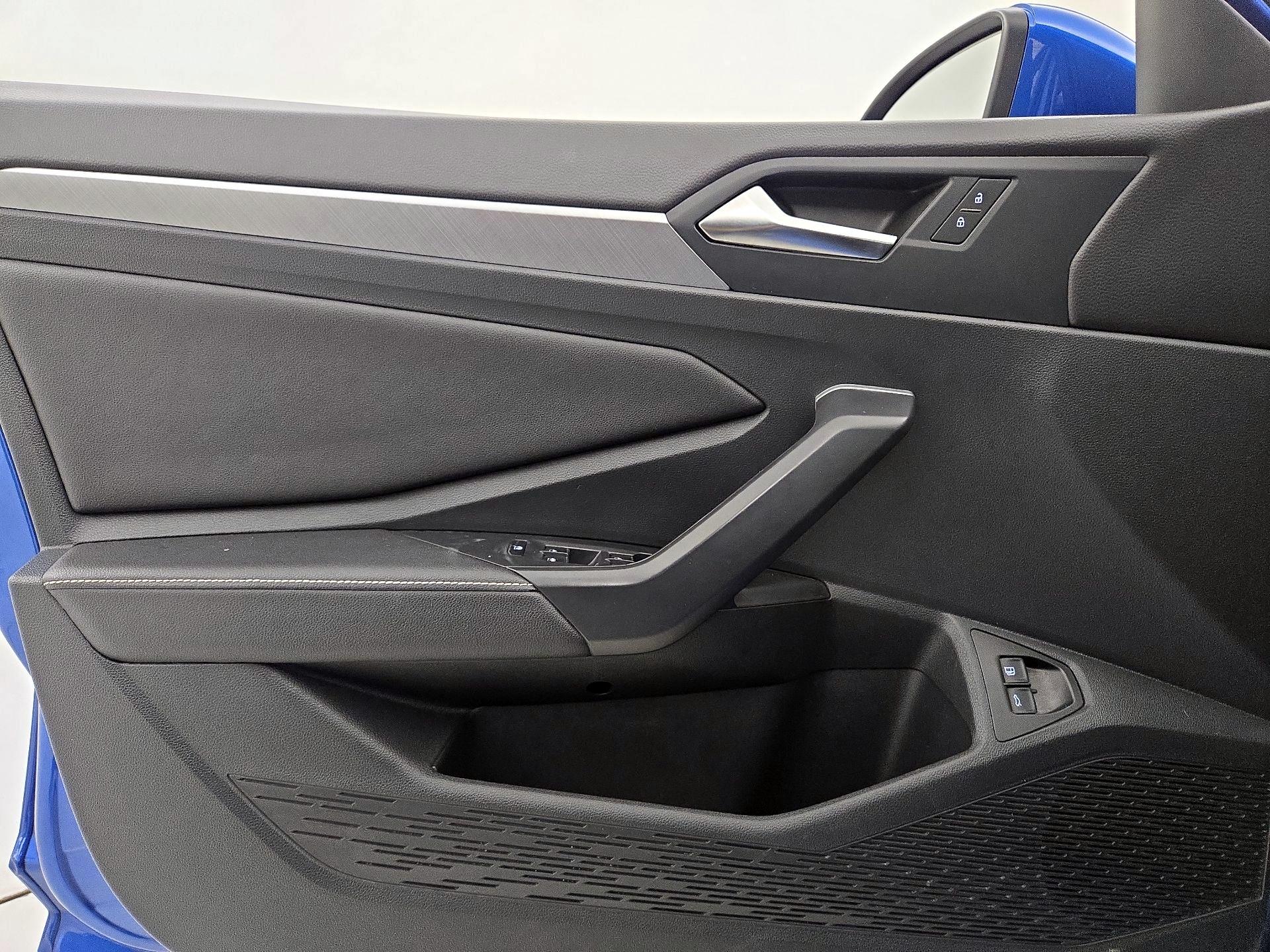Thumbnail: 2024 Volkswagen Jetta - 12