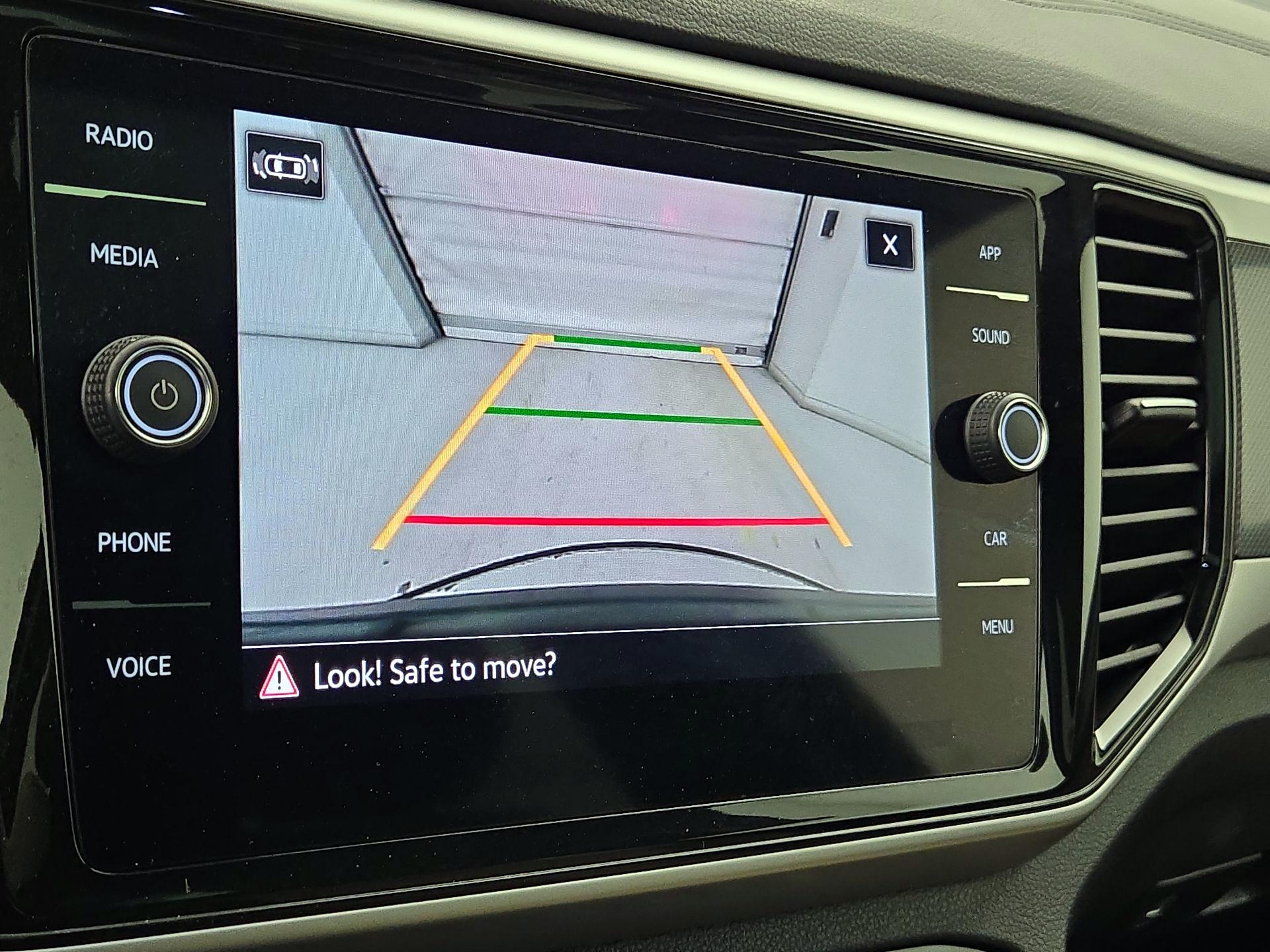 Thumbnail: 2022 Volkswagen Atlas - 13