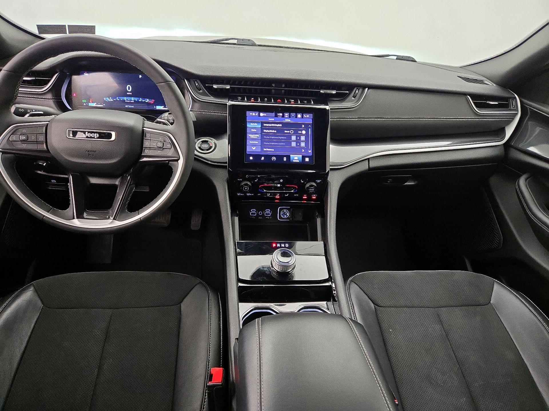 Thumbnail: 2023 Jeep Grand Cherokee - 9