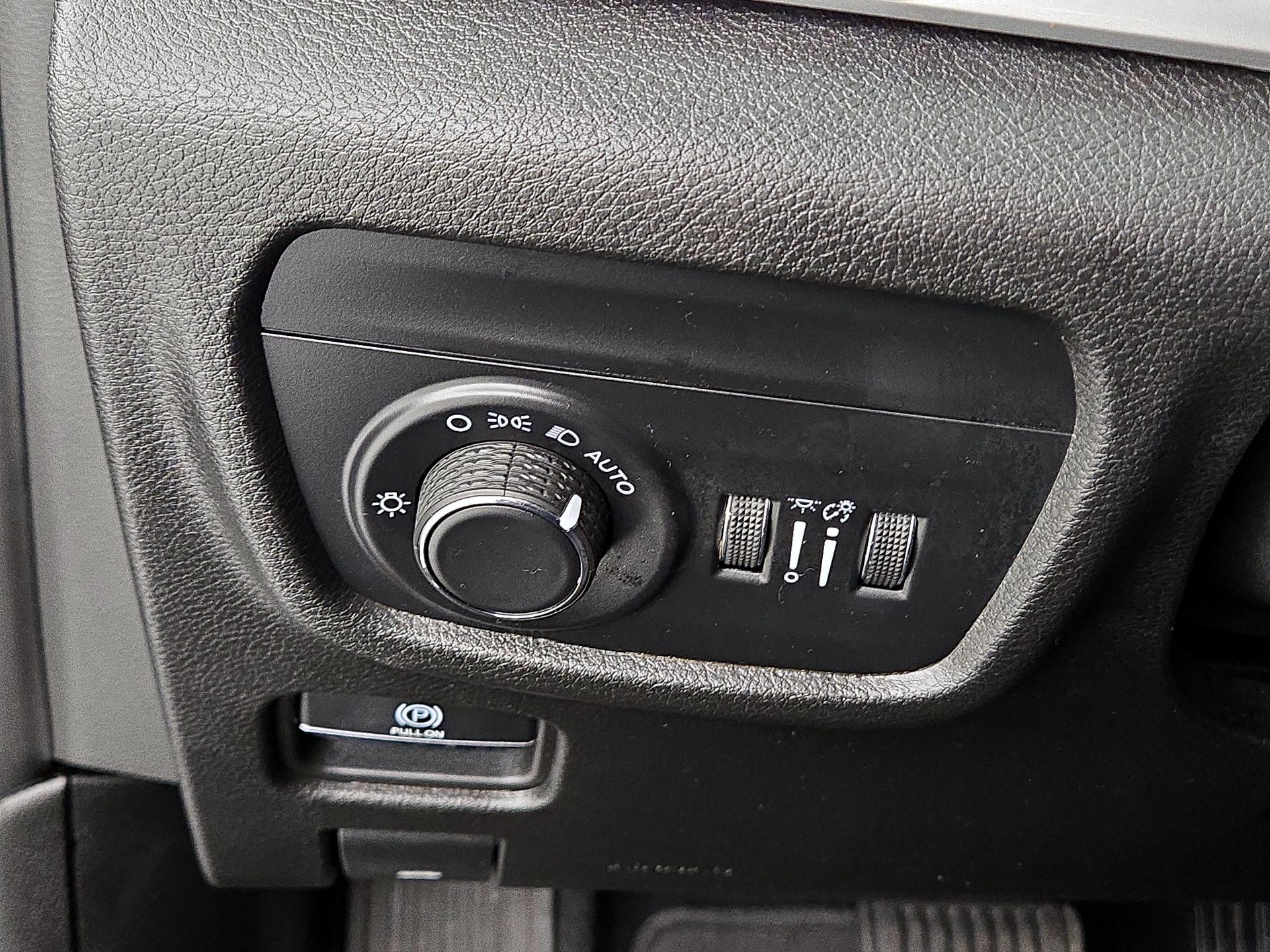 Thumbnail: 2023 Jeep Grand Cherokee - 13