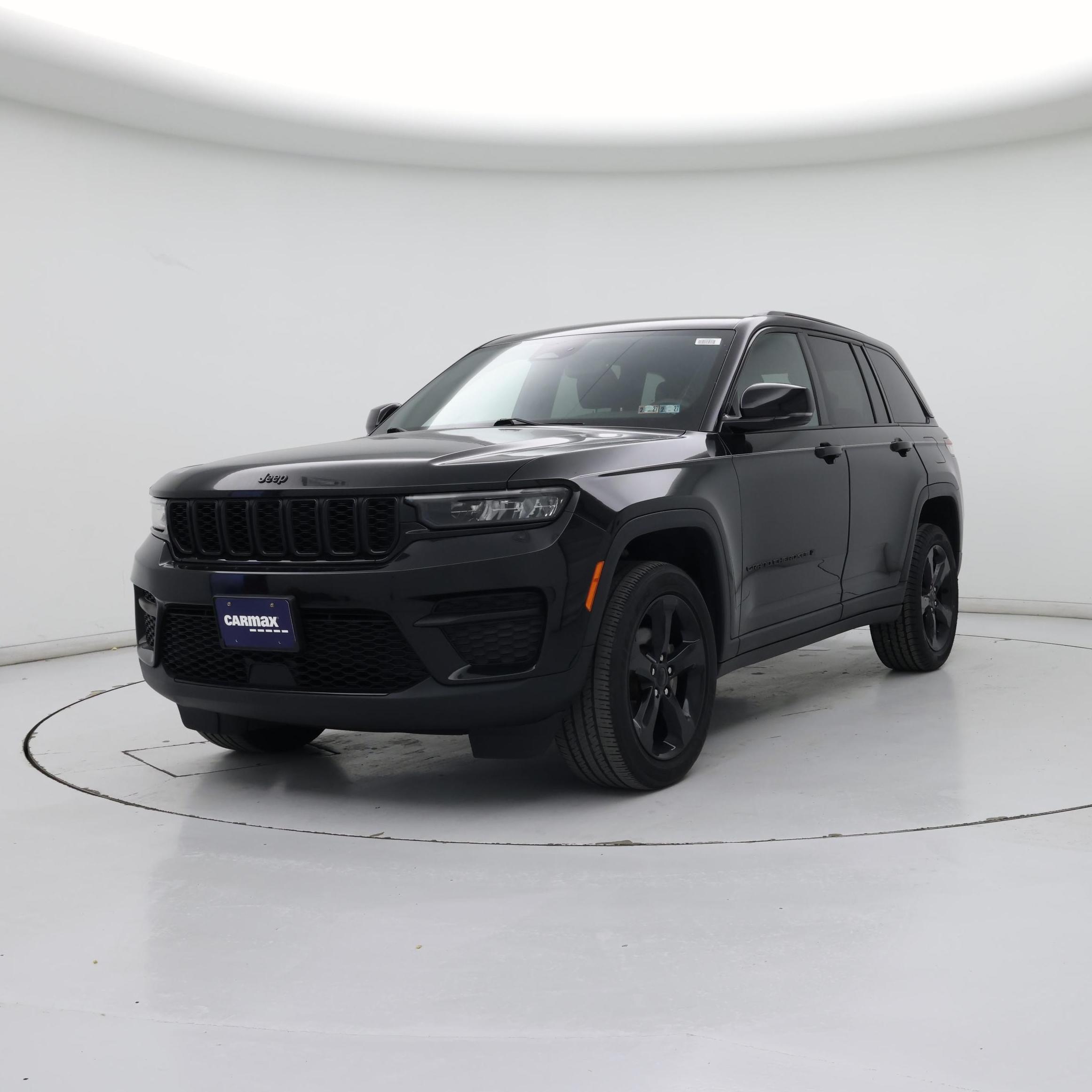 Thumbnail: 2023 Jeep Grand Cherokee - 4