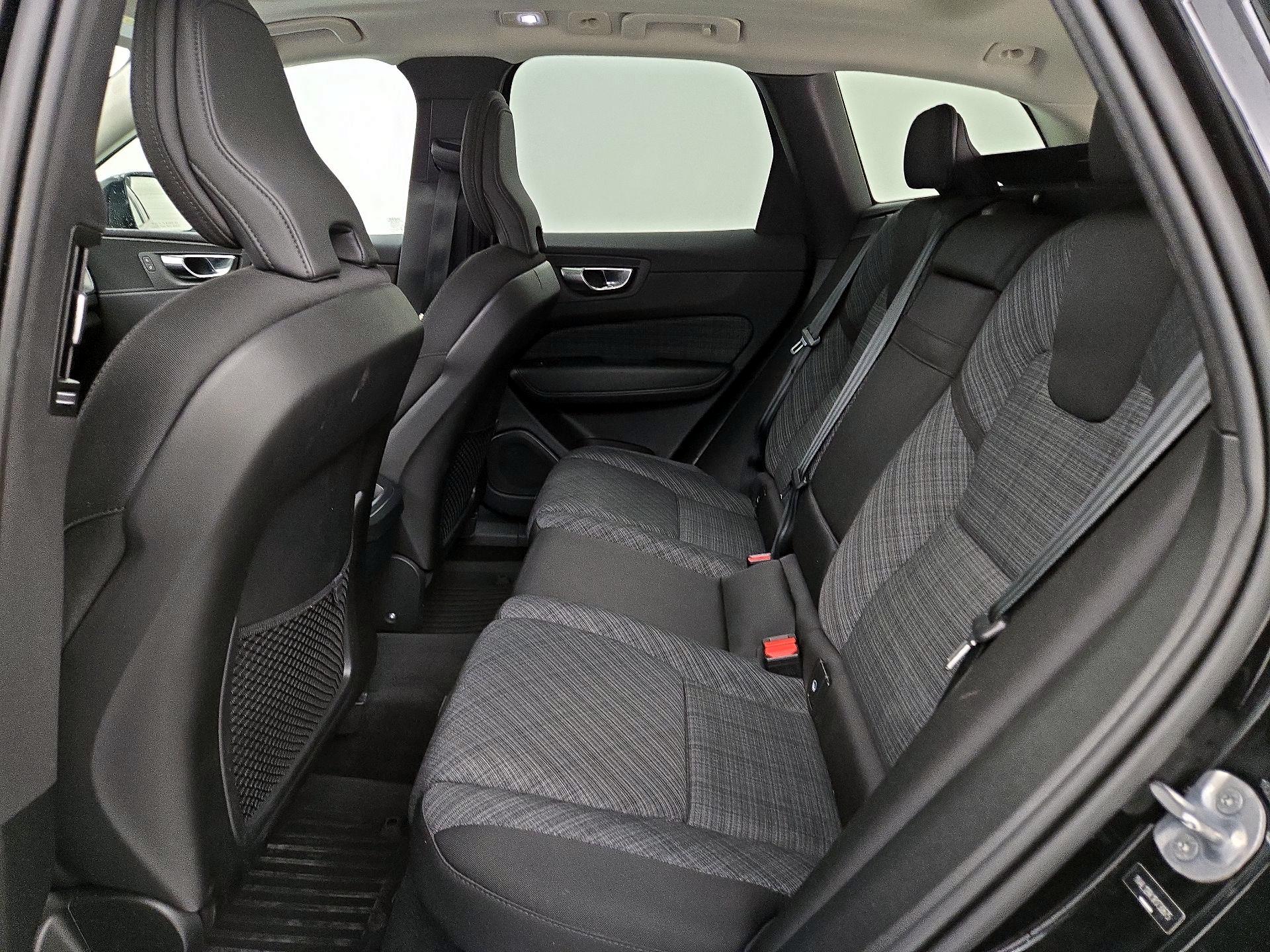 Thumbnail: 2024 Volvo XC60 - 18