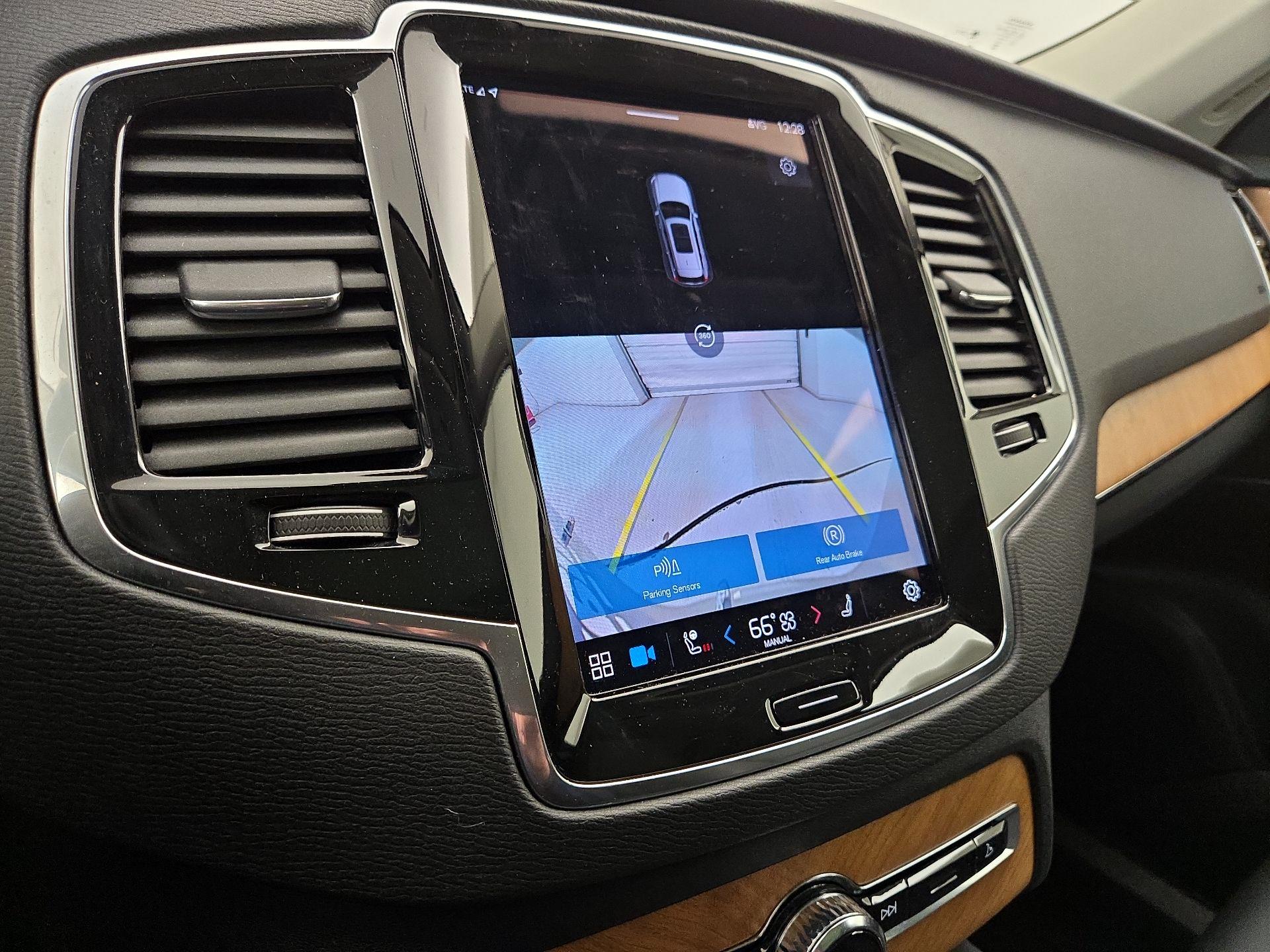 Thumbnail: 2023 Volvo XC90 - 14