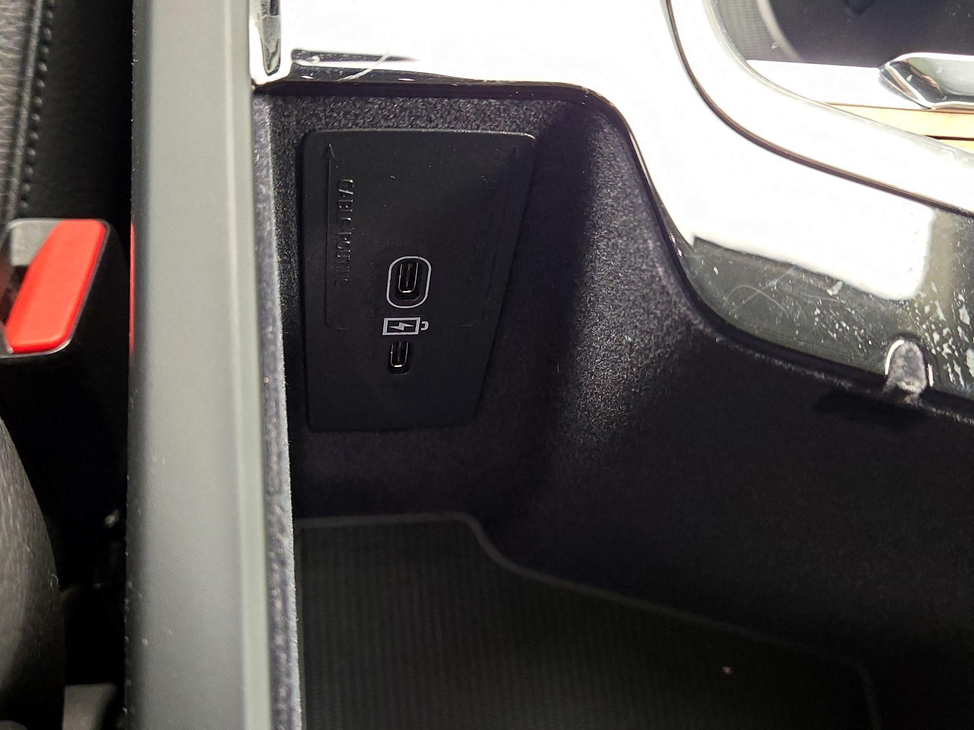 Thumbnail: 2023 Volvo XC90 - 18