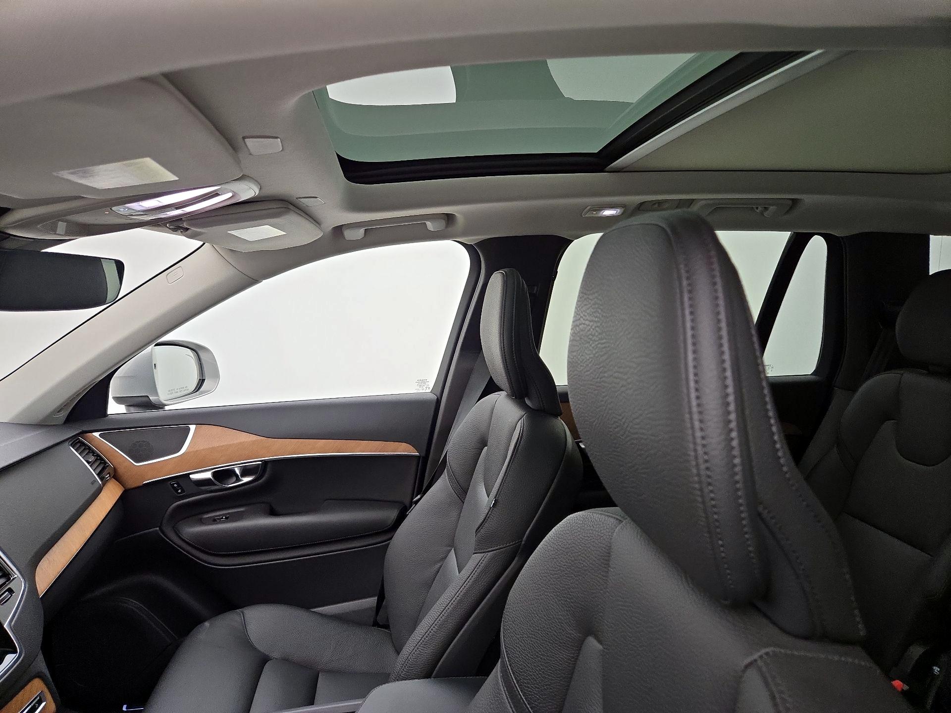 Thumbnail: 2023 Volvo XC90 - 19