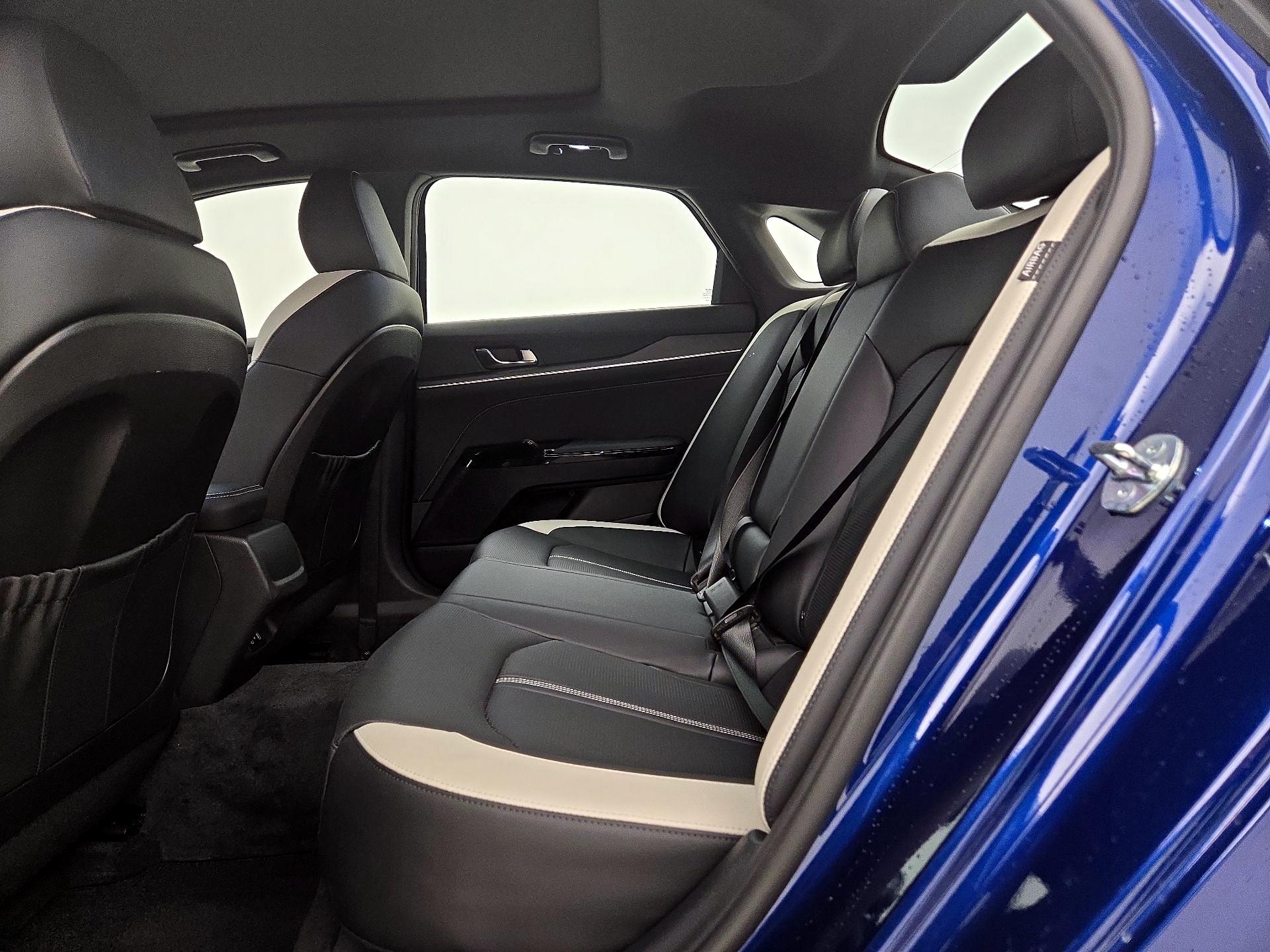 Thumbnail: 2025 Kia K5 - 20