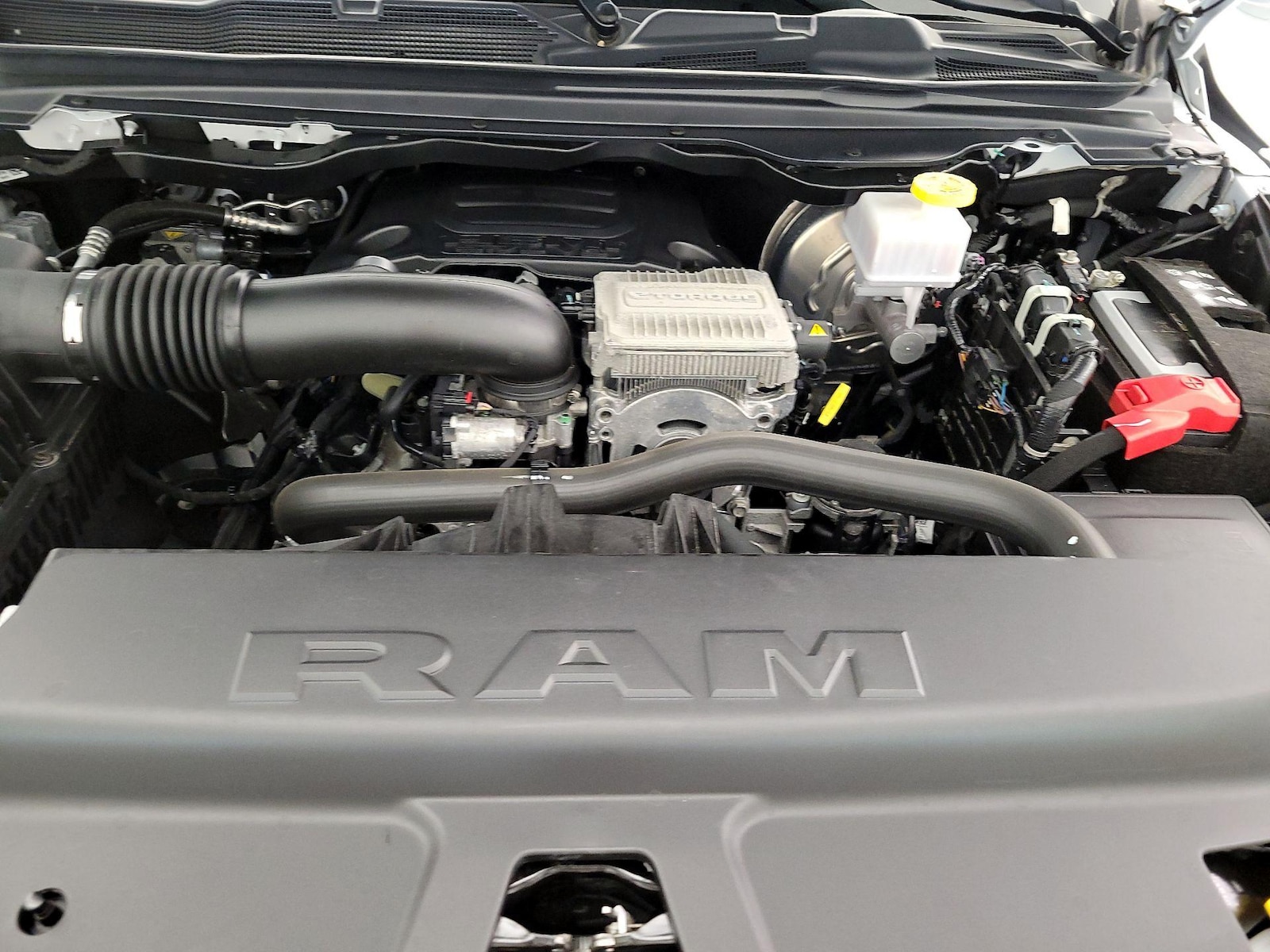 2024 RAM Ram 1500 Pickup Laramie - Photo 23