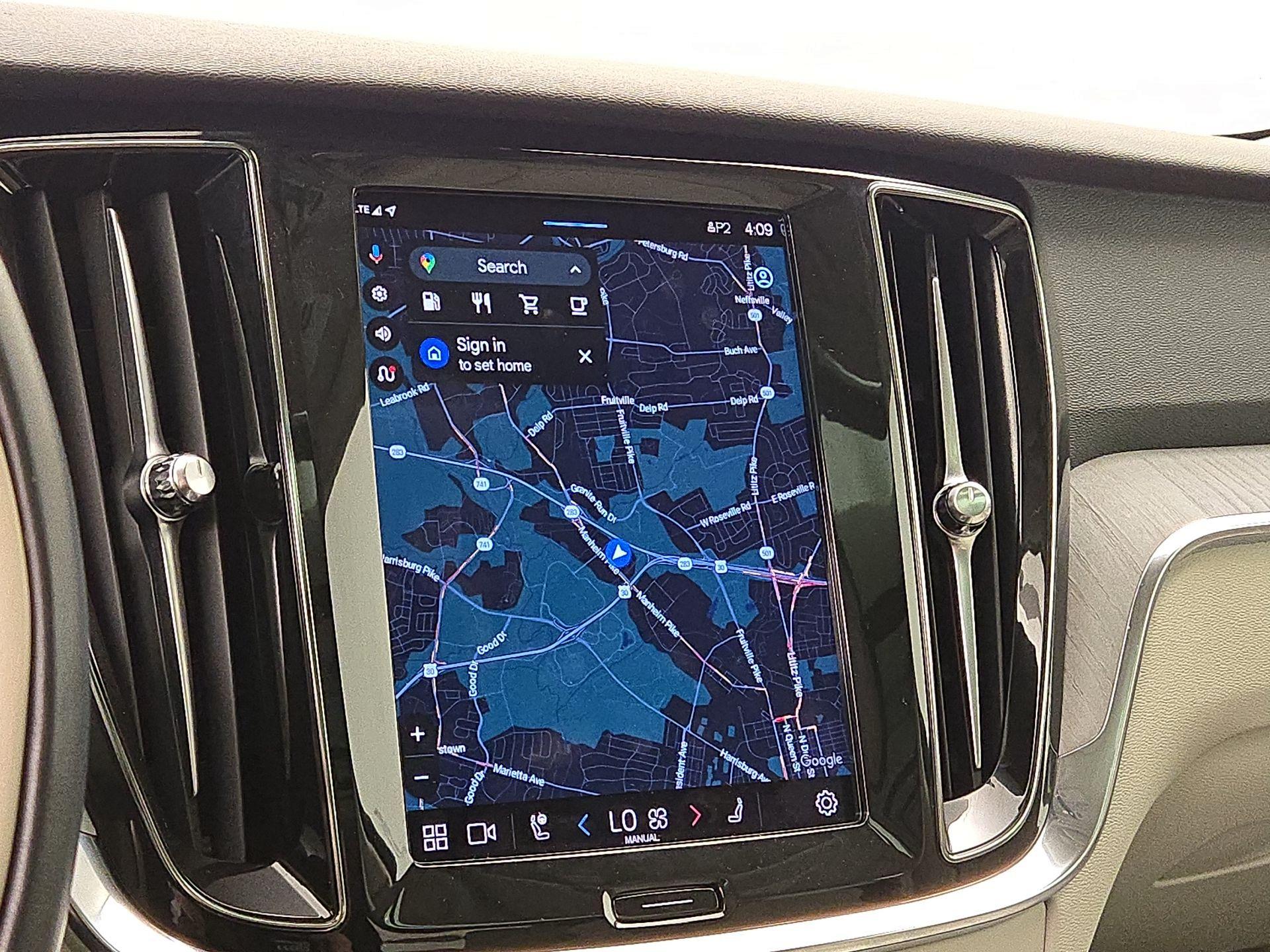 Thumbnail: 2023 Volvo S60 - 14