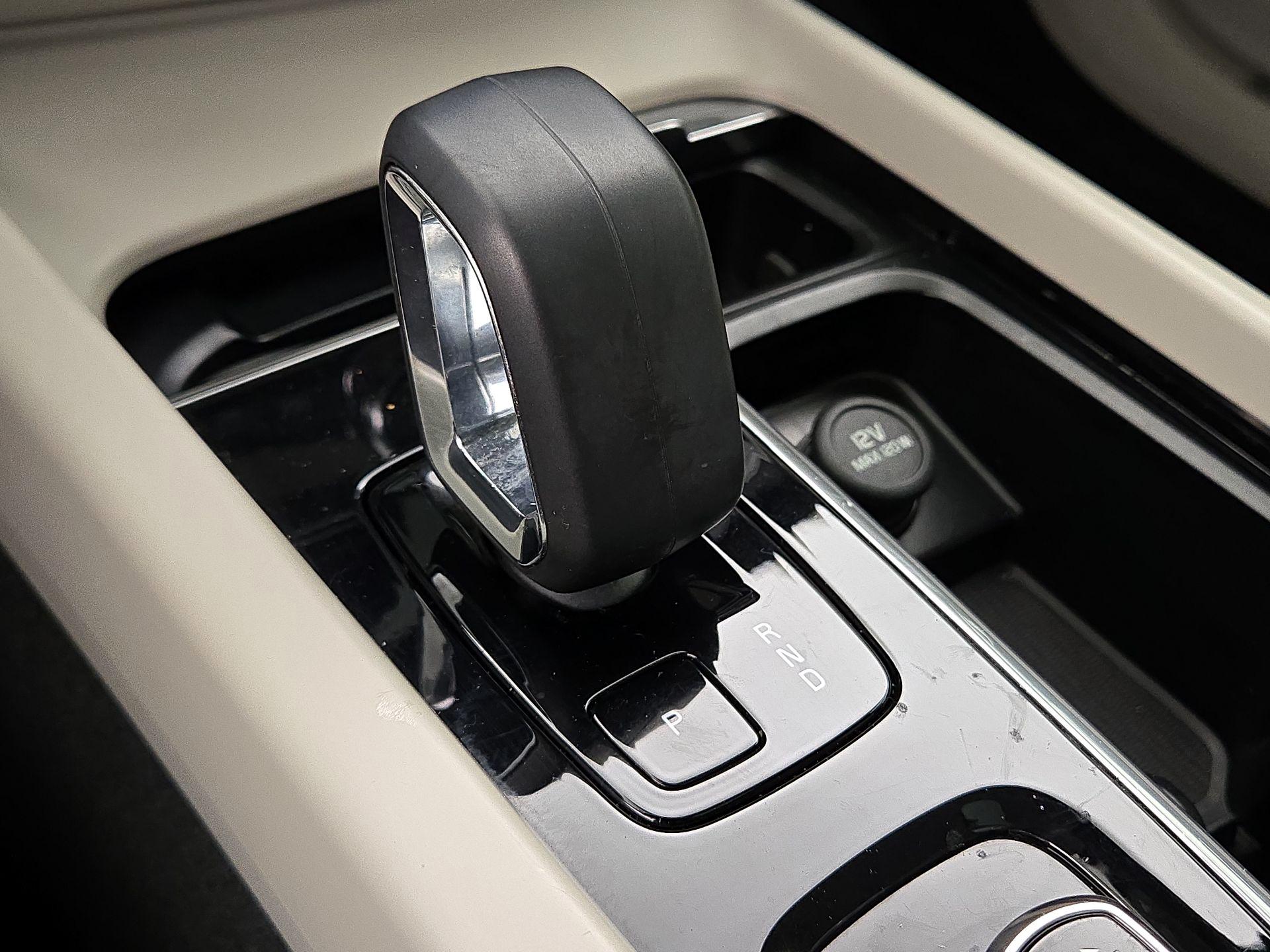 Thumbnail: 2023 Volvo S60 - 18