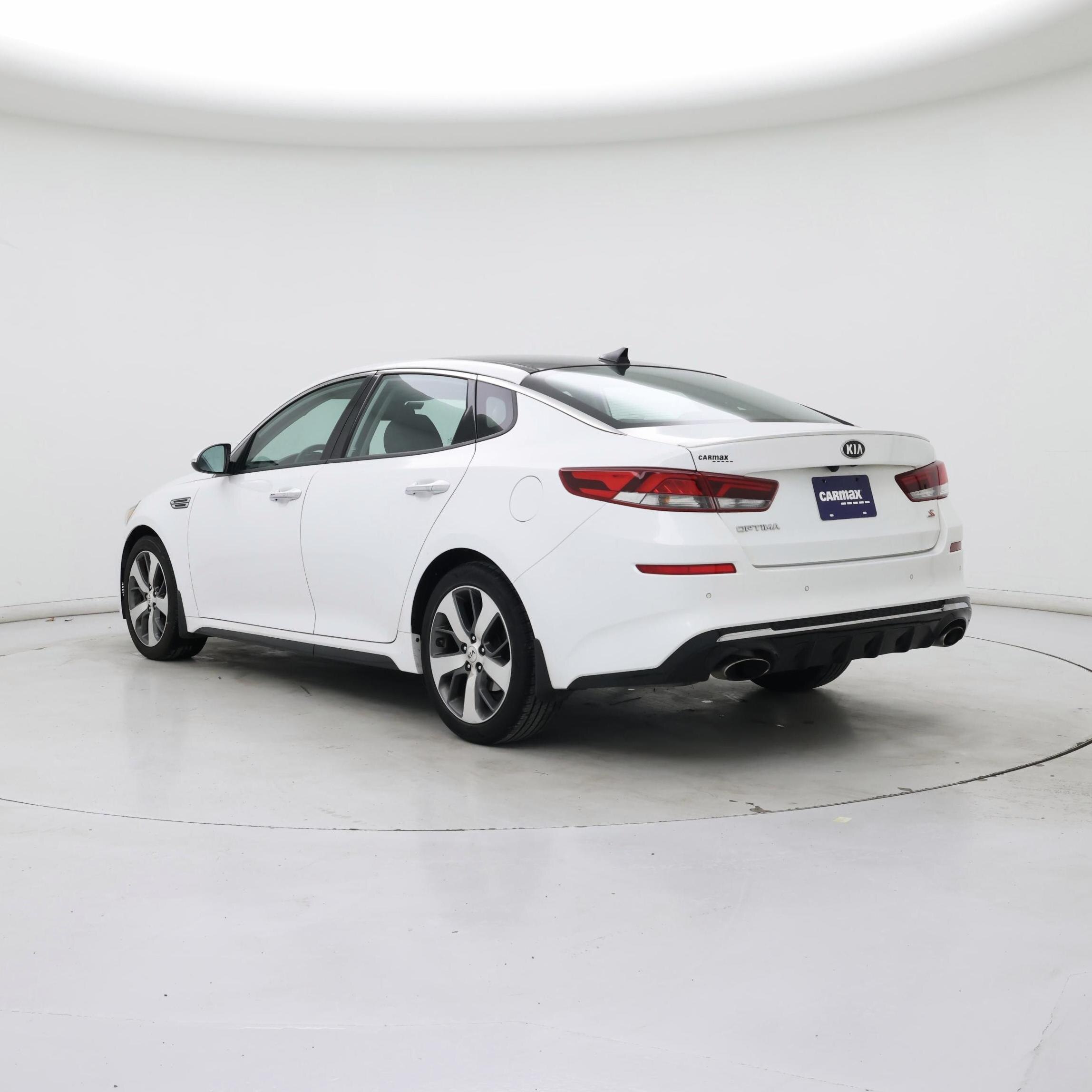 Thumbnail: 2019 Kia Optima - 2