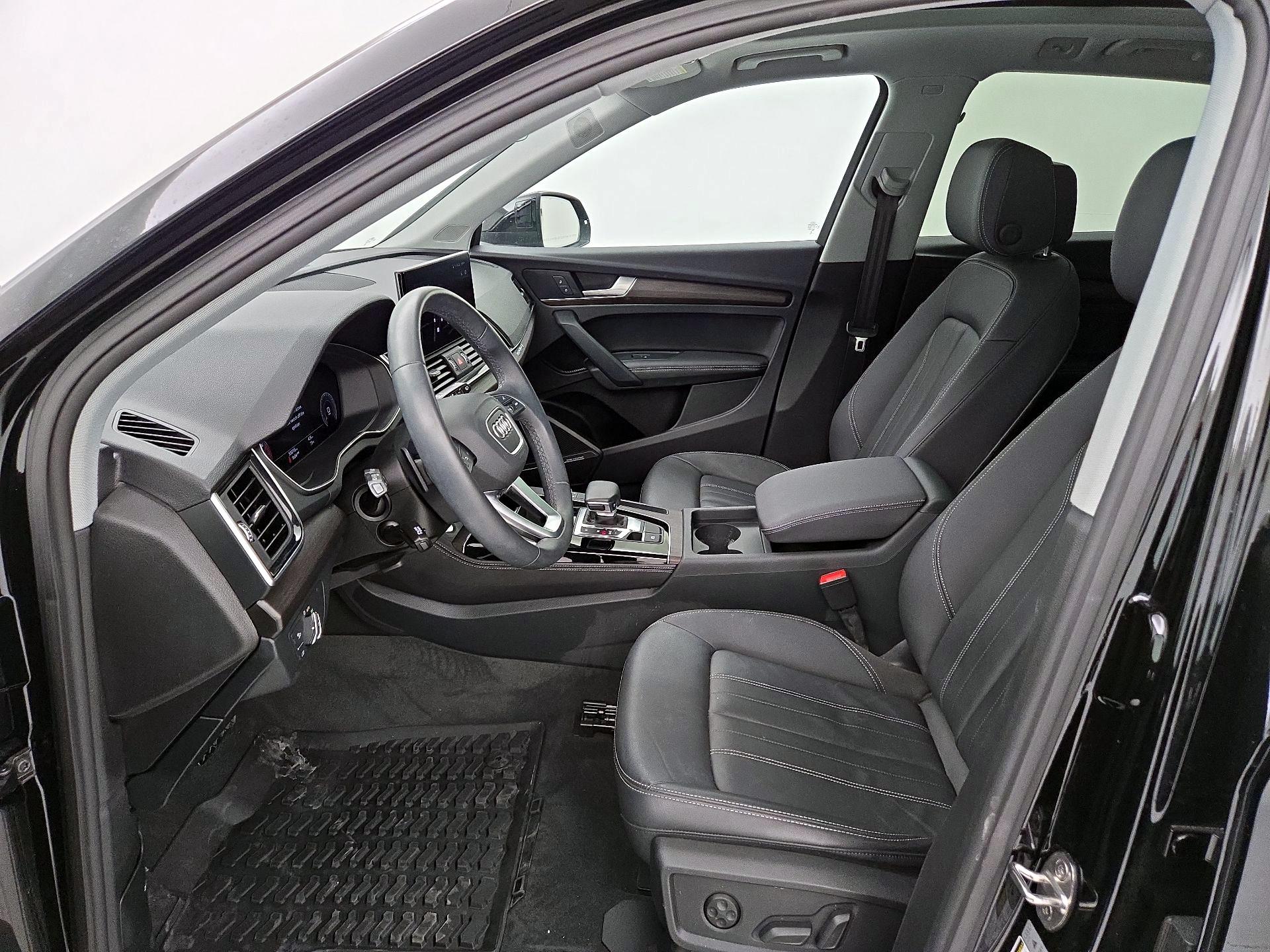 Thumbnail: 2023 Audi Q5 - 11