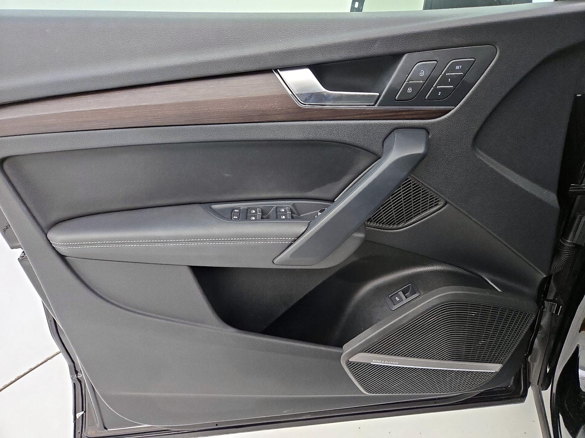 Thumbnail: 2023 Audi Q5 - 12