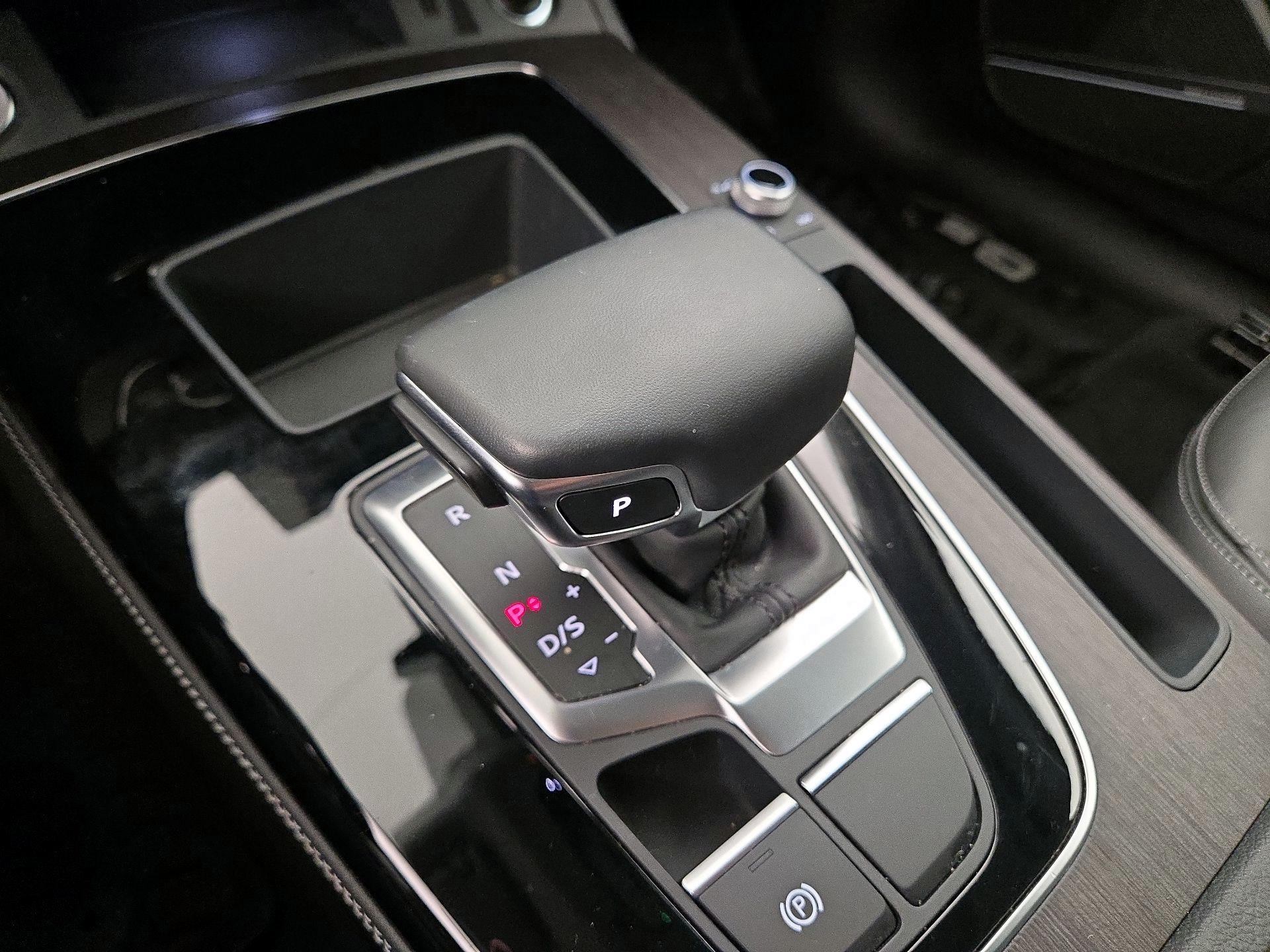 Thumbnail: 2023 Audi Q5 - 18