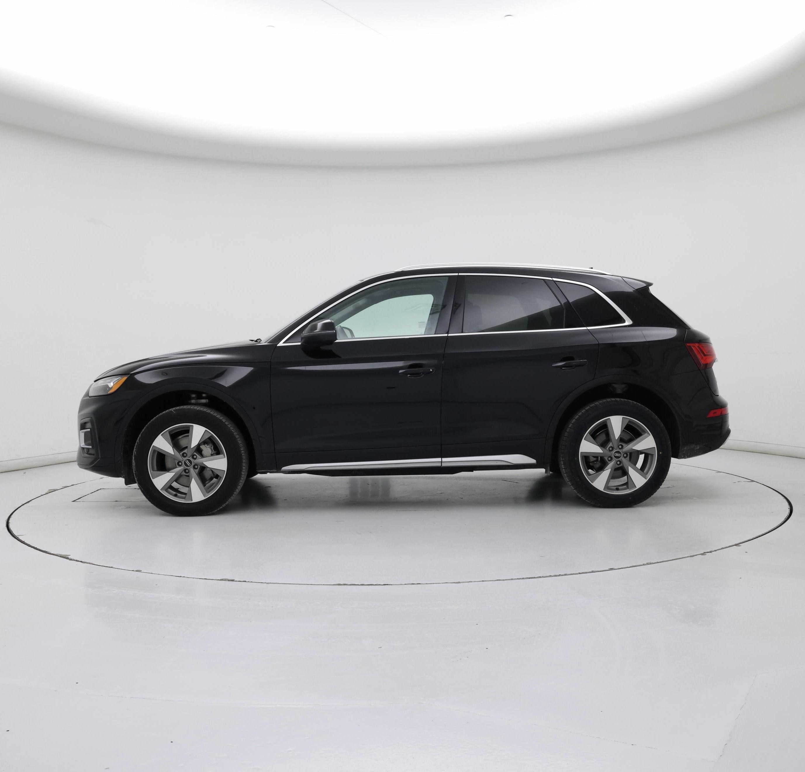 Thumbnail: 2023 Audi Q5 - 3