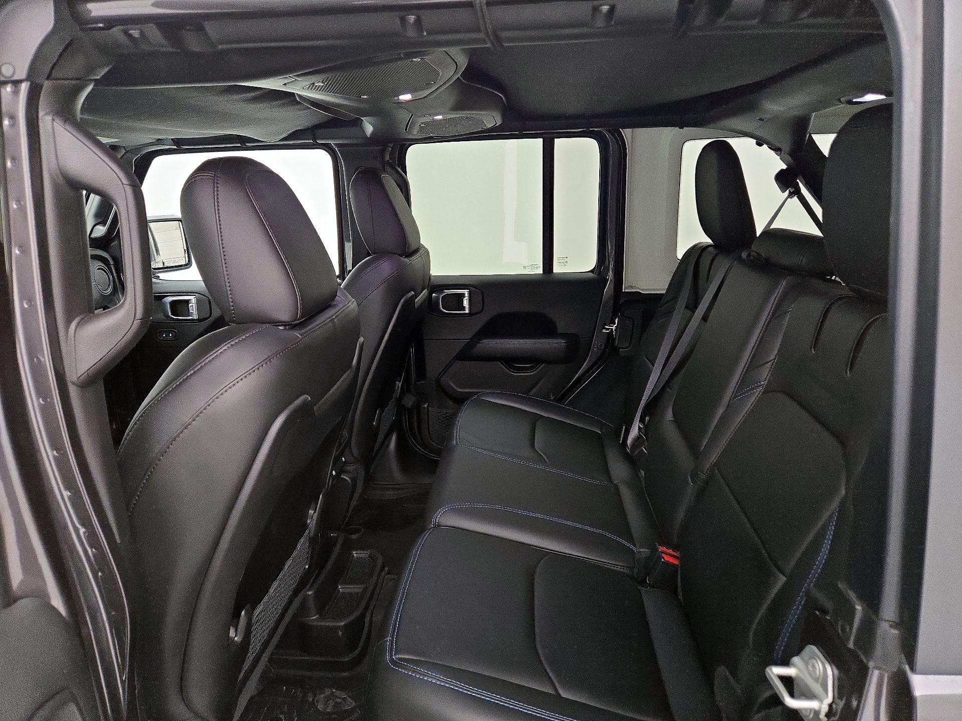 Thumbnail: 2024 Jeep Wrangler - 19