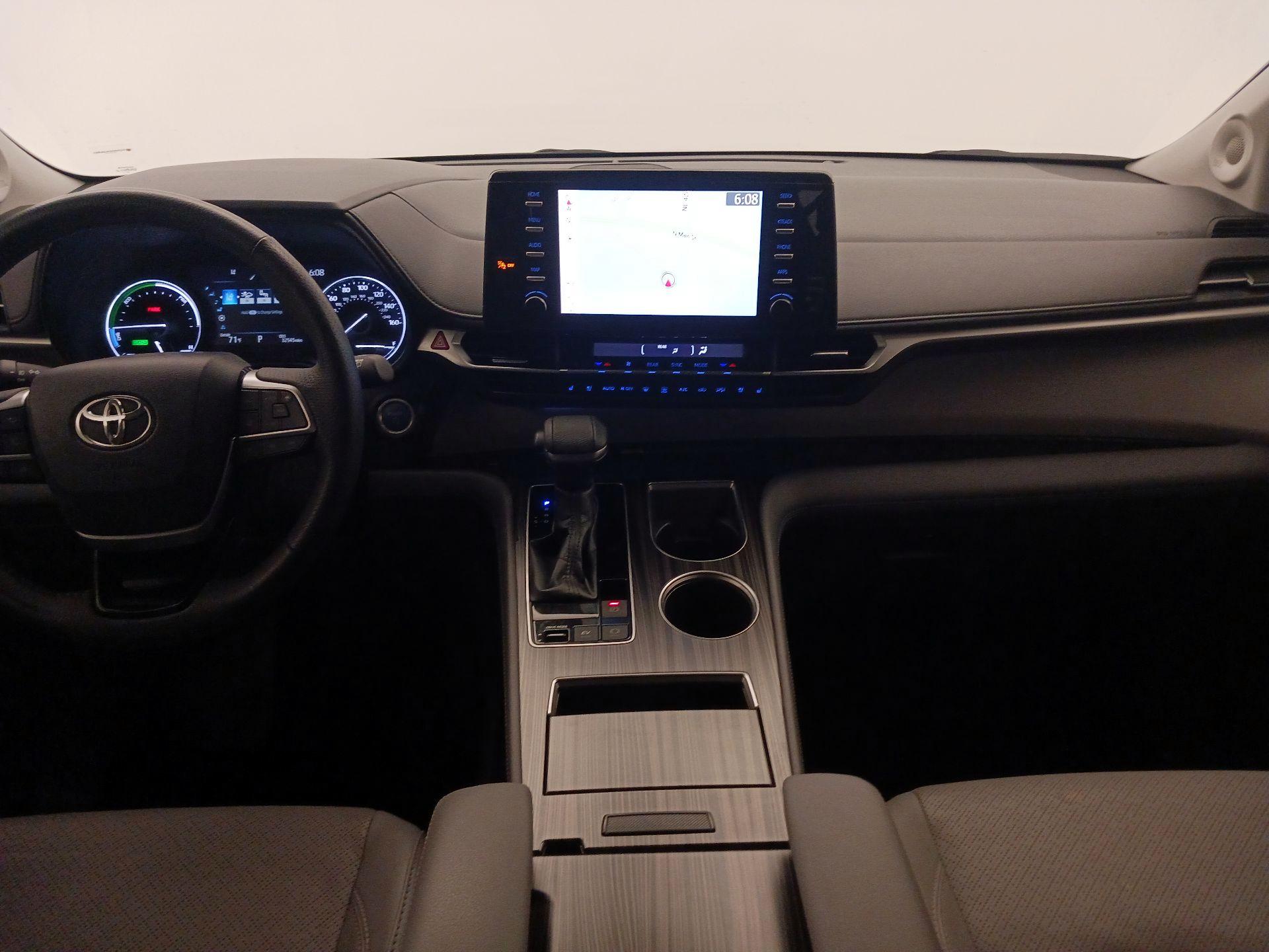Thumbnail: 2021 Toyota Sienna - 9