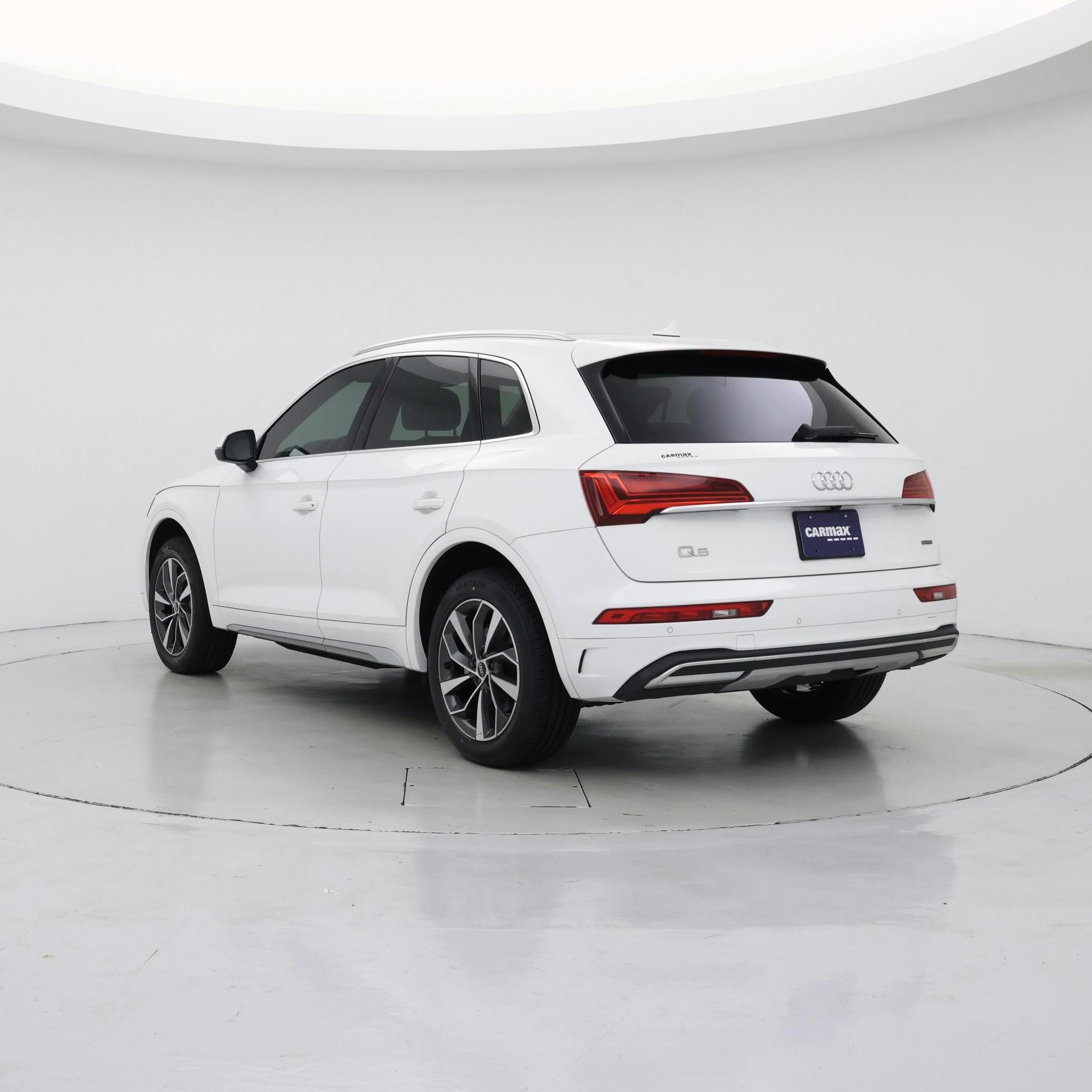 Thumbnail: 2021 Audi Q5 - 2