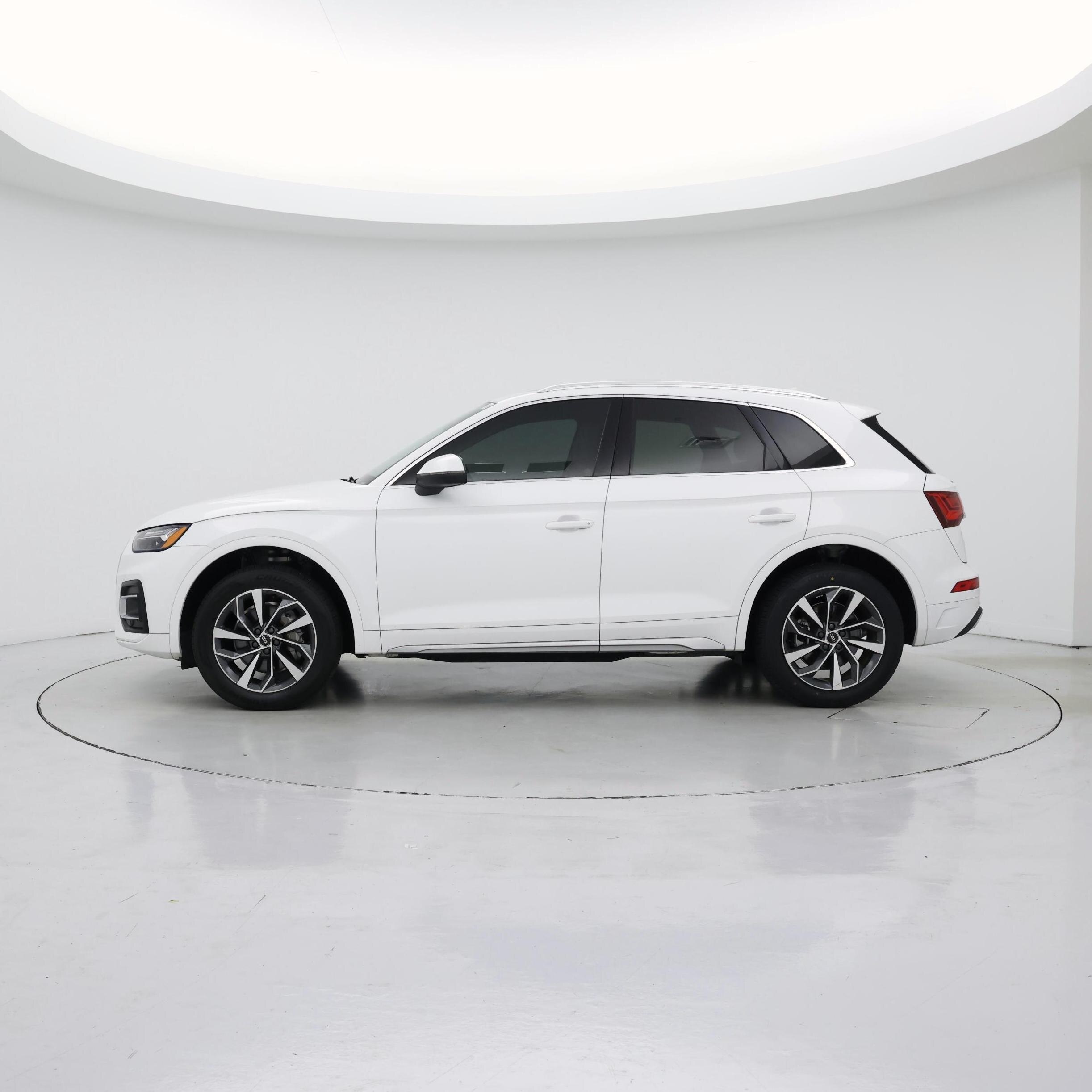 Thumbnail: 2021 Audi Q5 - 3
