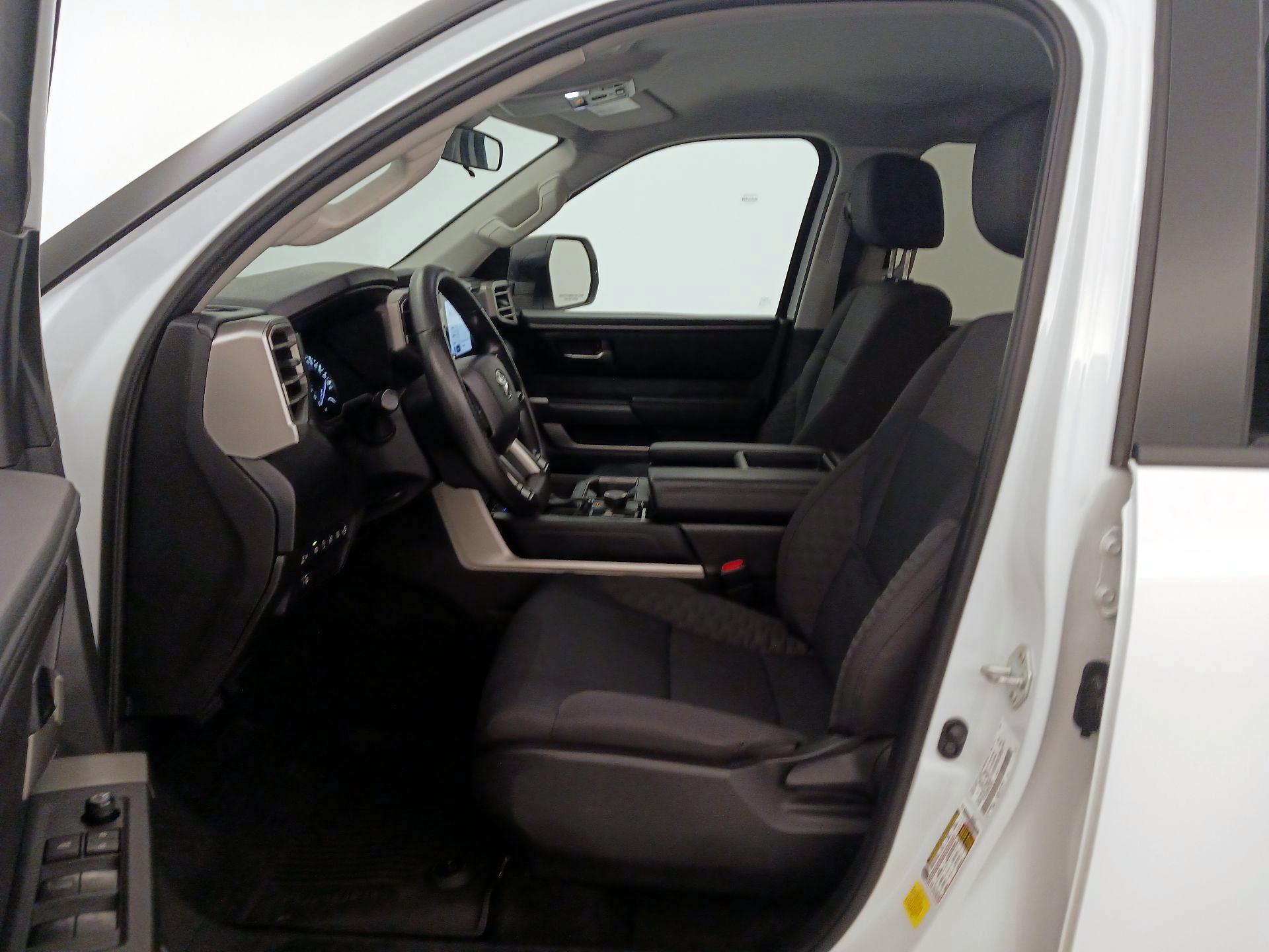 Thumbnail: 2024 Toyota Tundra - 11