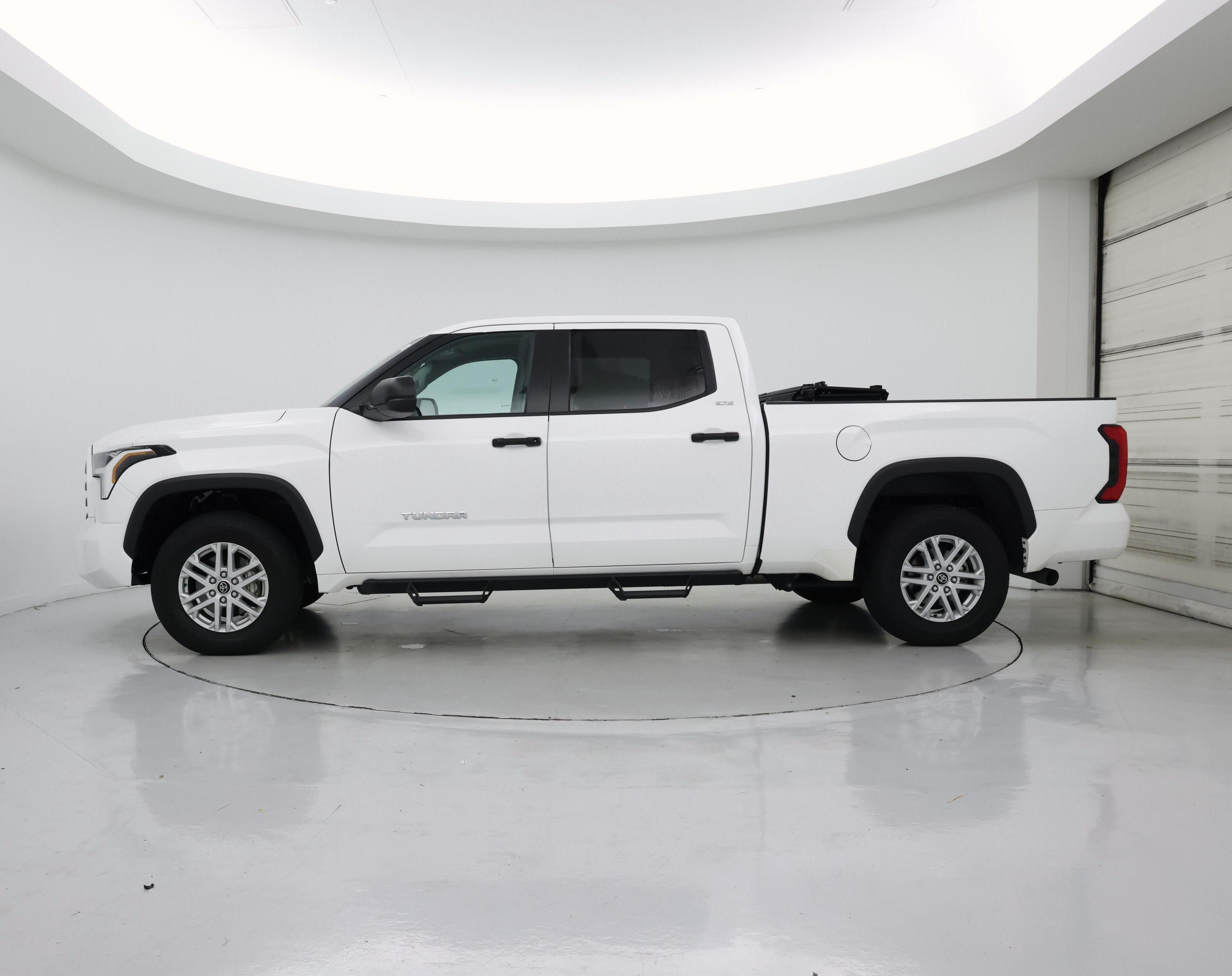 Thumbnail: 2024 Toyota Tundra - 3