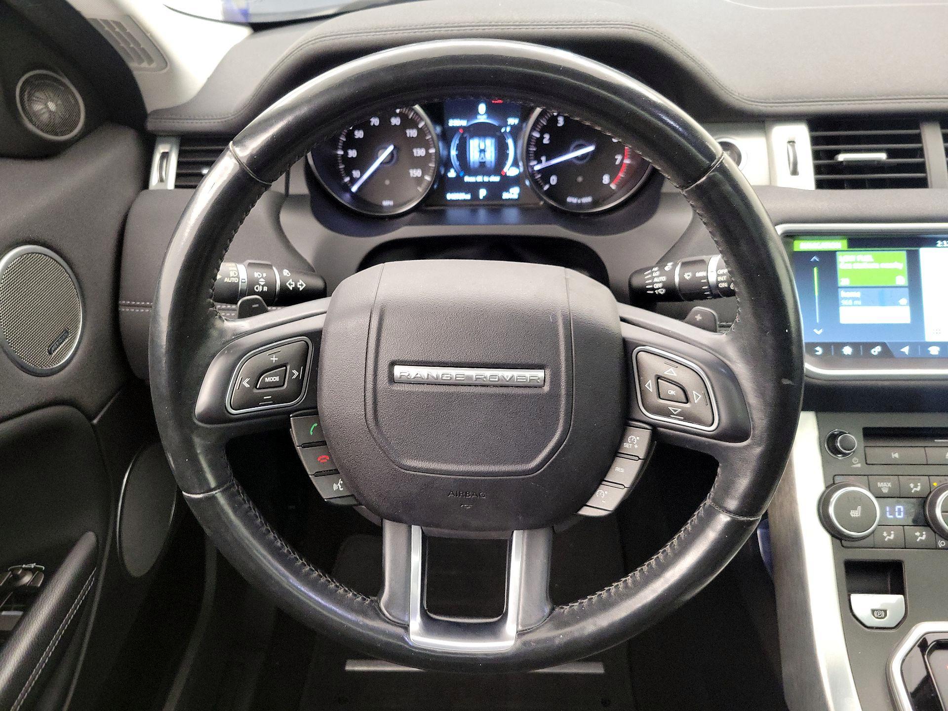 Thumbnail: 2017 Land Rover Range Rover Evoque - 10